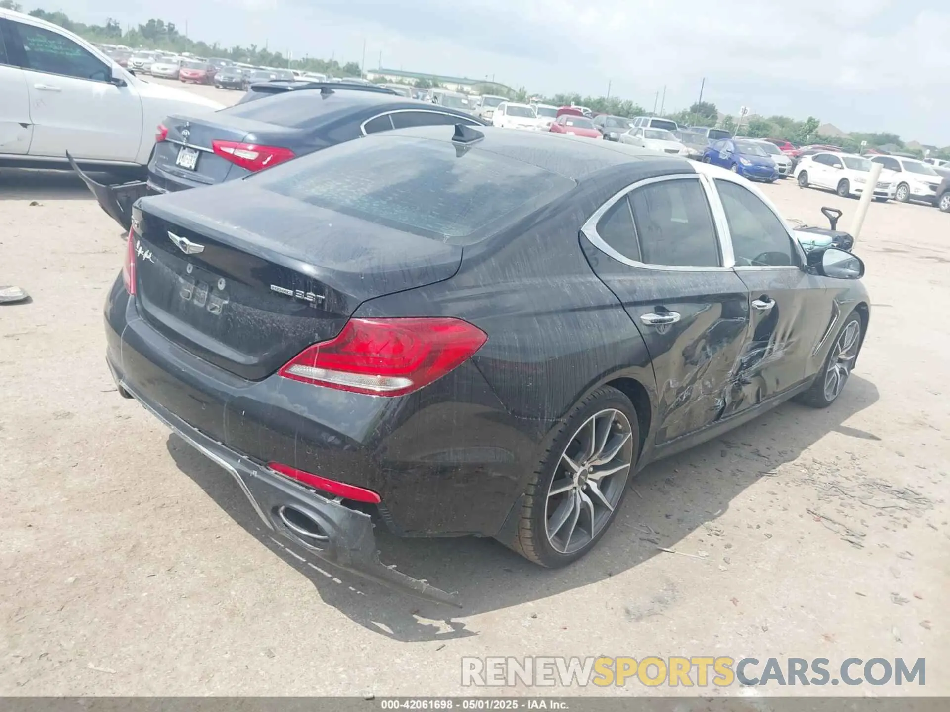 4 fotografías del automóvil dañado KMTG74LEXMU071473 GENESIS G70 2021