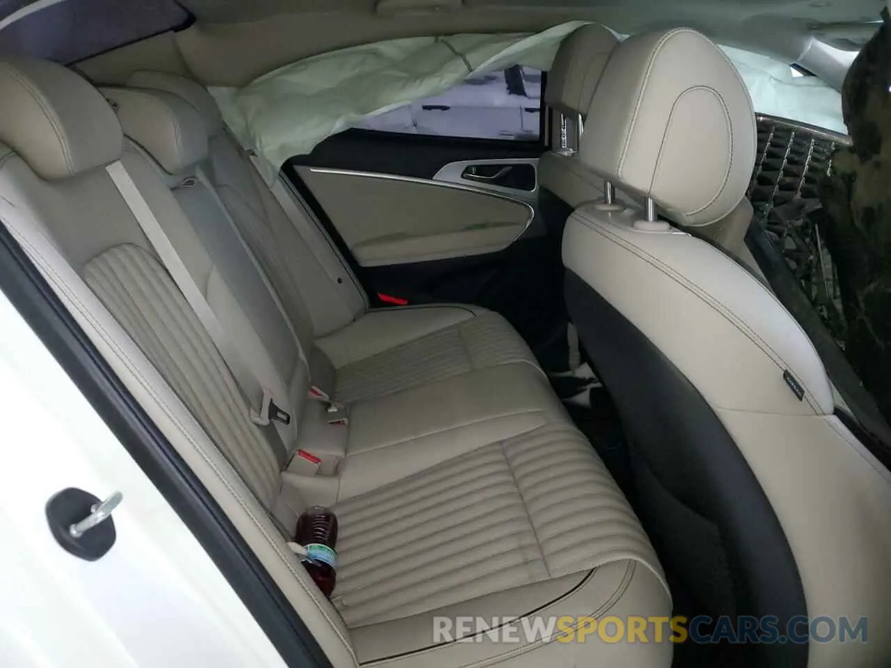 11 fotografías del automóvil dañado KMTG74LEXMU074387 GENESIS G70 2021