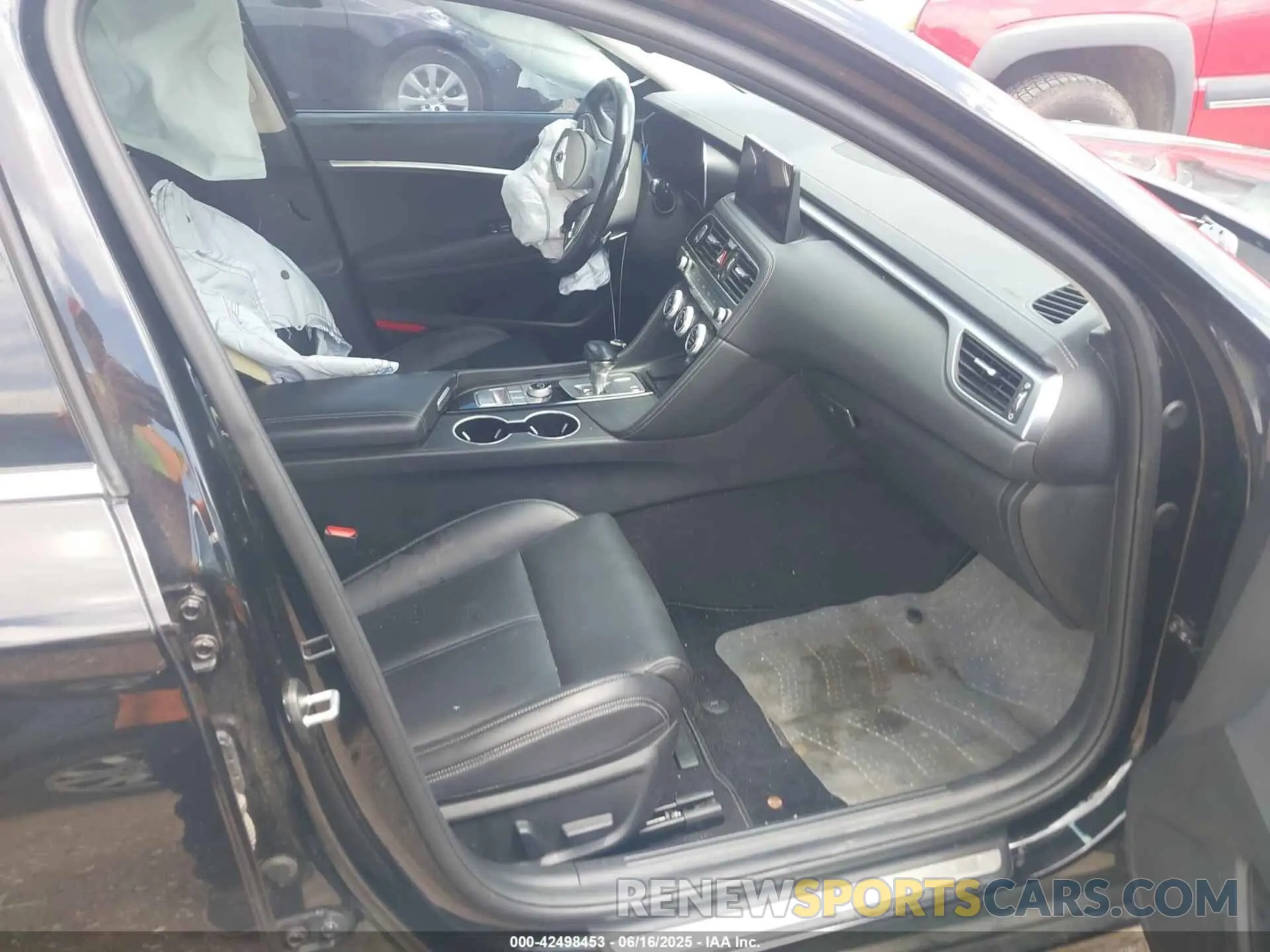 5 fotografías del automóvil dañado KMTG34TA2NU092862 GENESIS G70 2022