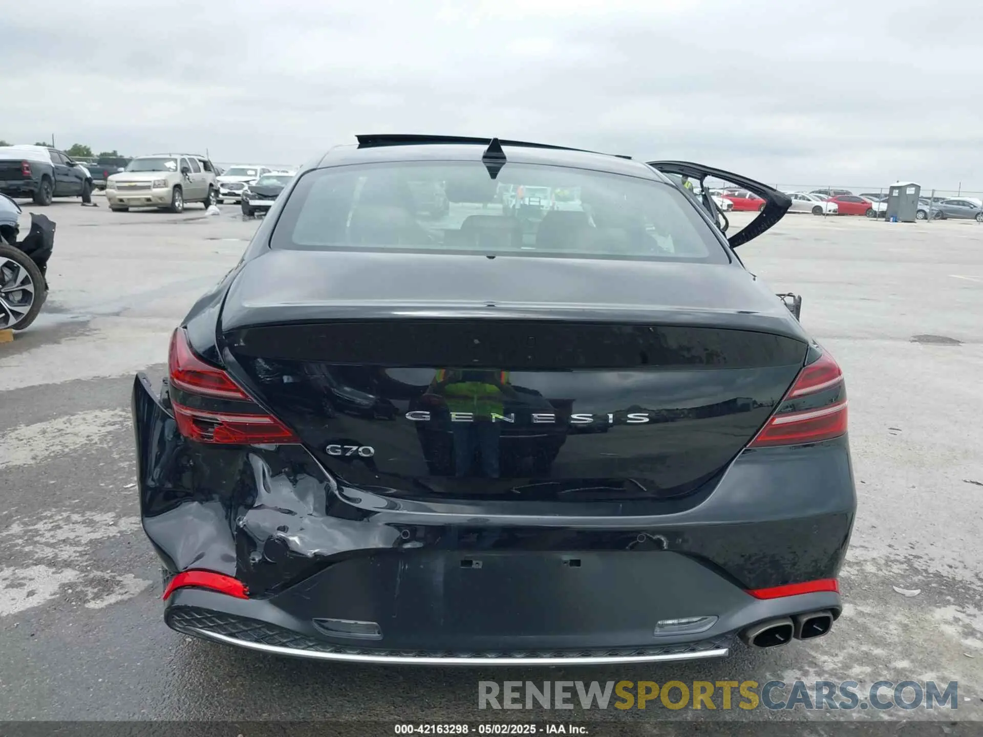 17 fotografías del automóvil dañado KMTG34TA2NU103715 GENESIS G70 2022
