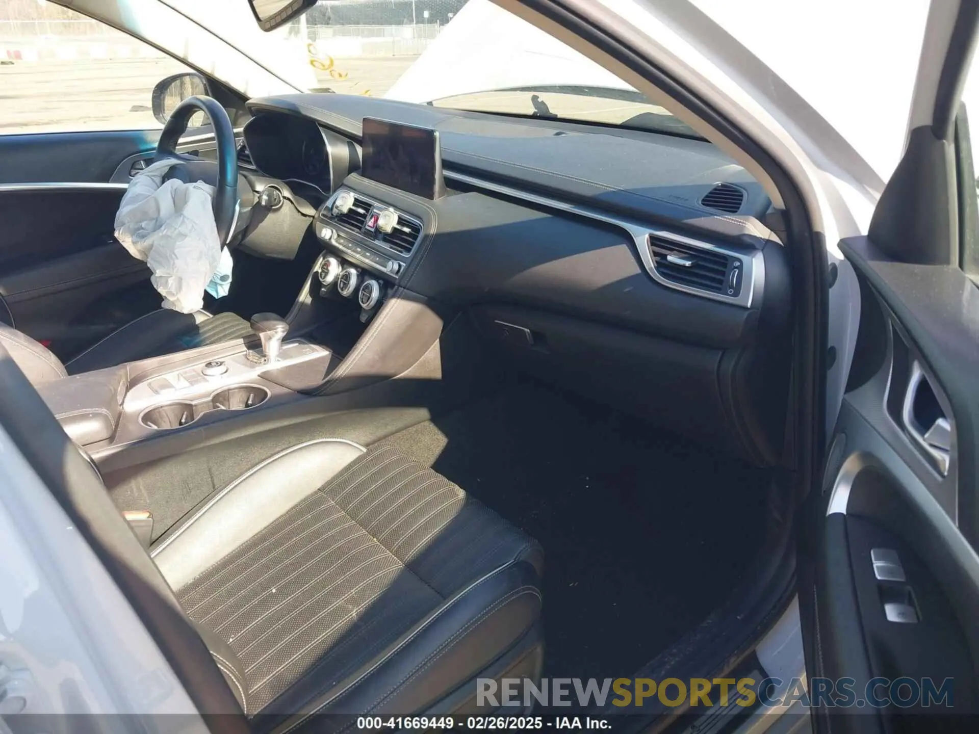 5 fotografías del automóvil dañado KMTG34TA7NU098169 GENESIS G70 2022