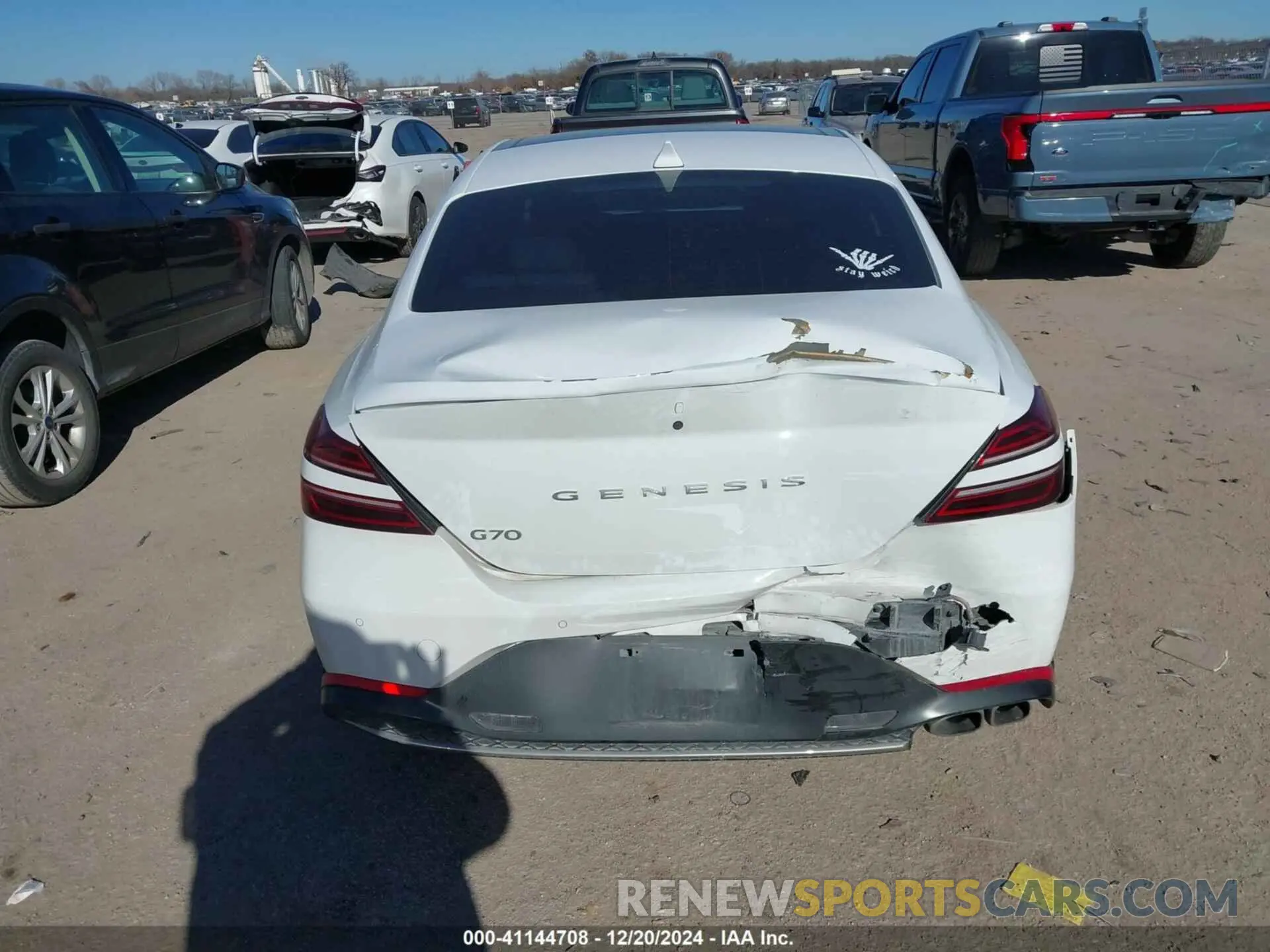 16 fotografías del automóvil dañado KMTG34TA7NU103998 GENESIS G70 2022