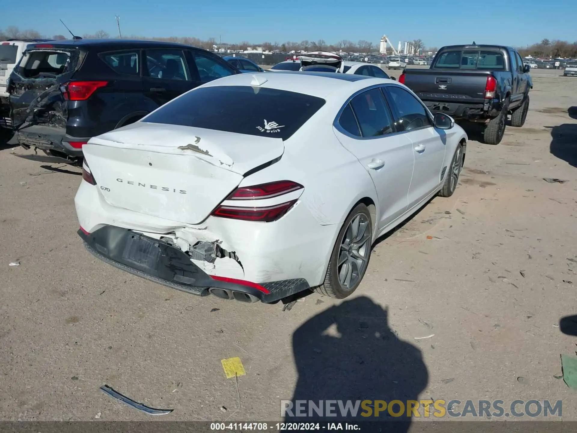 4 fotografías del automóvil dañado KMTG34TA7NU103998 GENESIS G70 2022