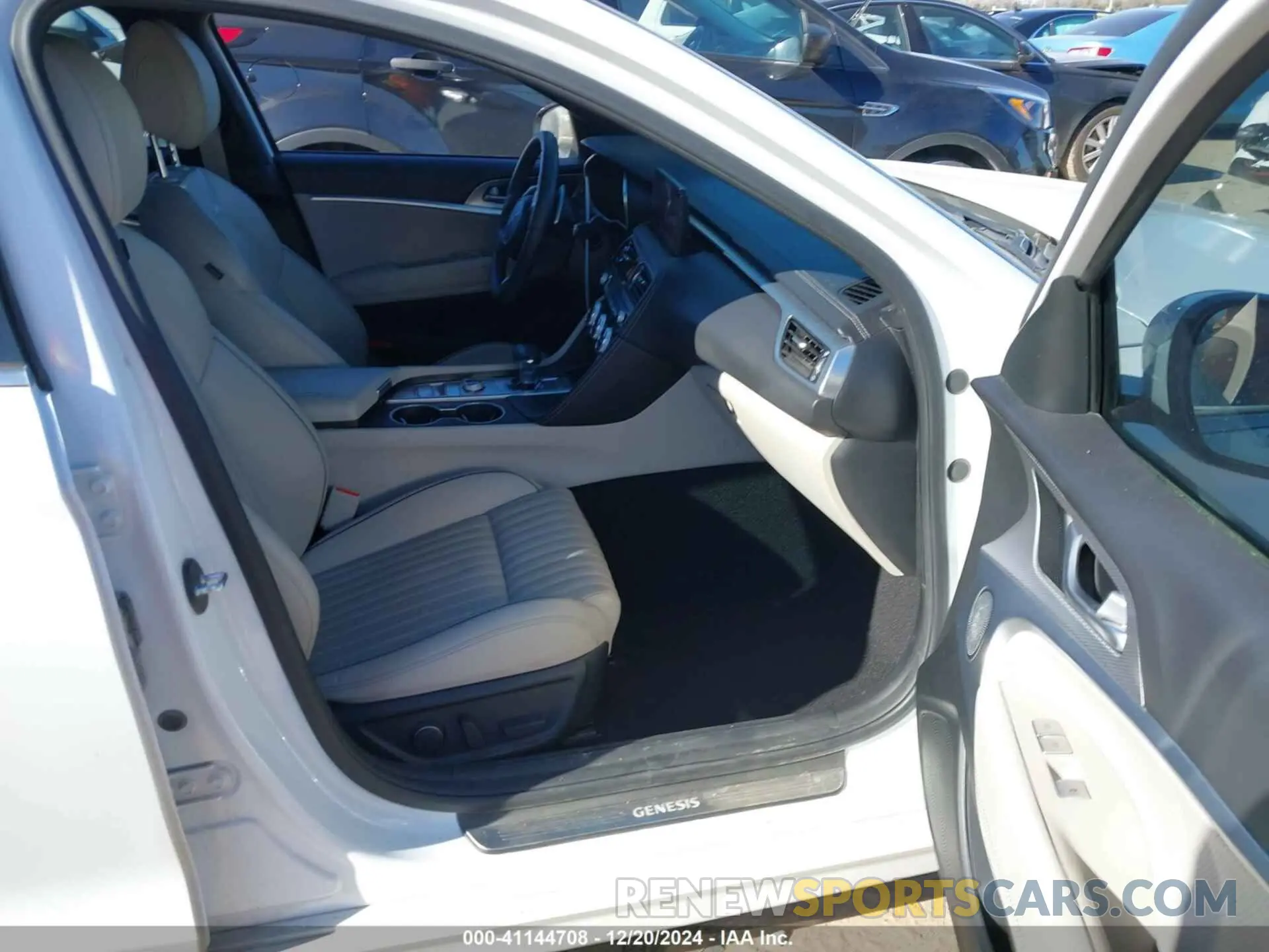 5 fotografías del automóvil dañado KMTG34TA7NU103998 GENESIS G70 2022