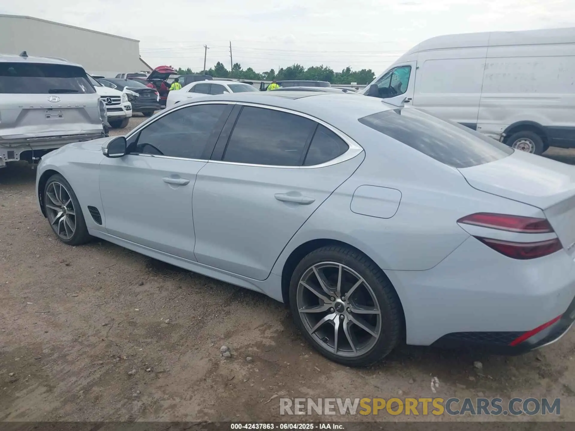 14 fotografías del automóvil dañado KMTG34TA9NU090218 GENESIS G70 2022