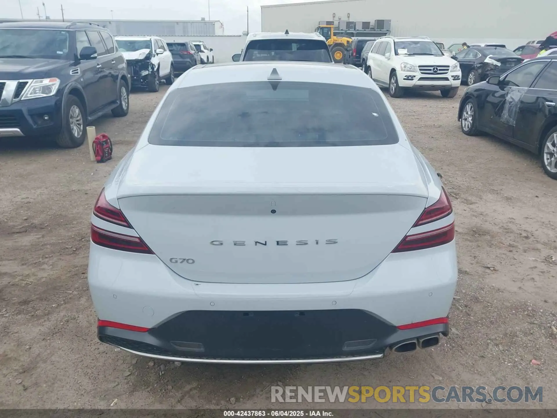 16 fotografías del automóvil dañado KMTG34TA9NU090218 GENESIS G70 2022