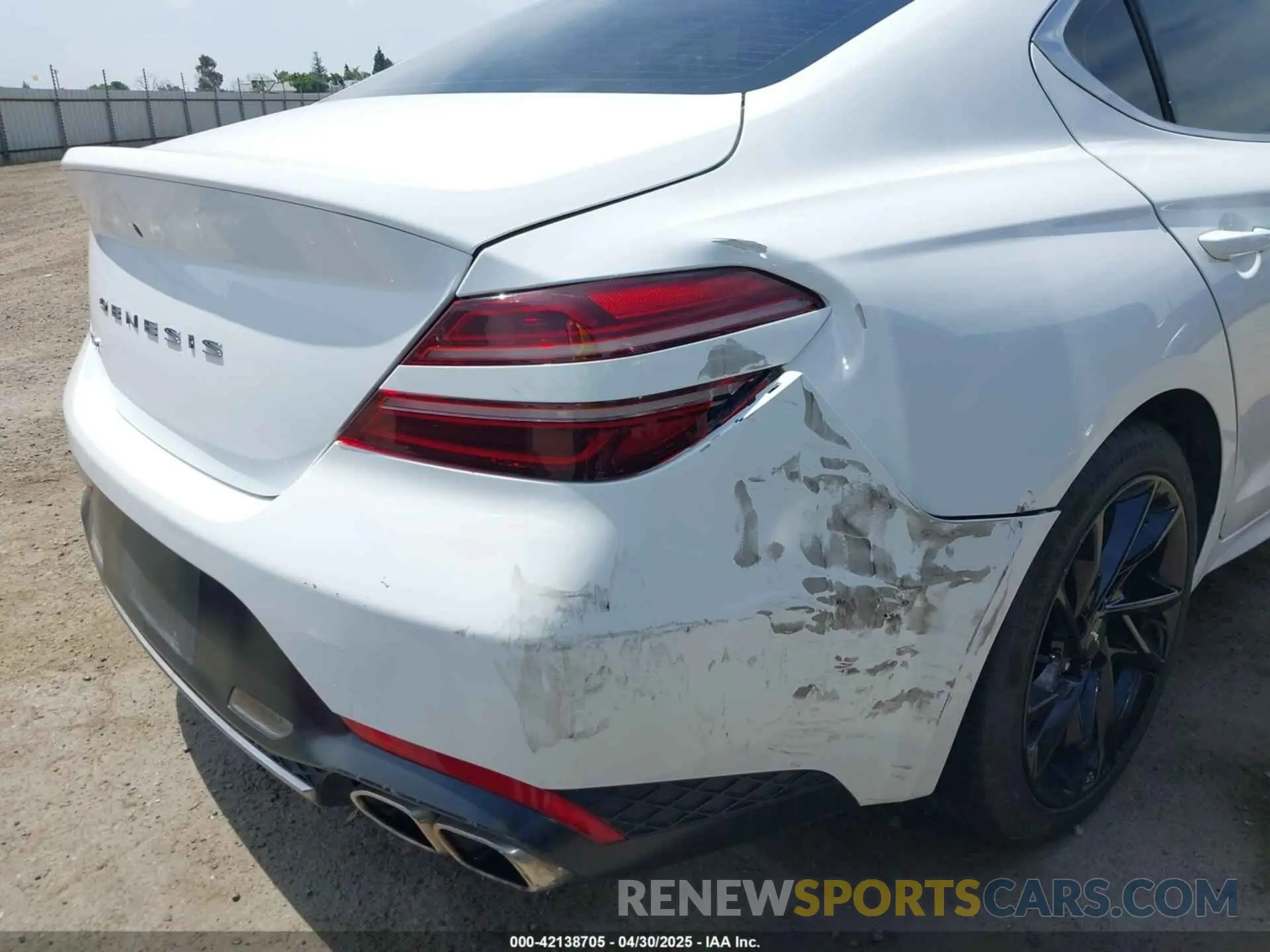 18 fotografías del automóvil dañado KMTG34TA9NU095130 GENESIS G70 2022