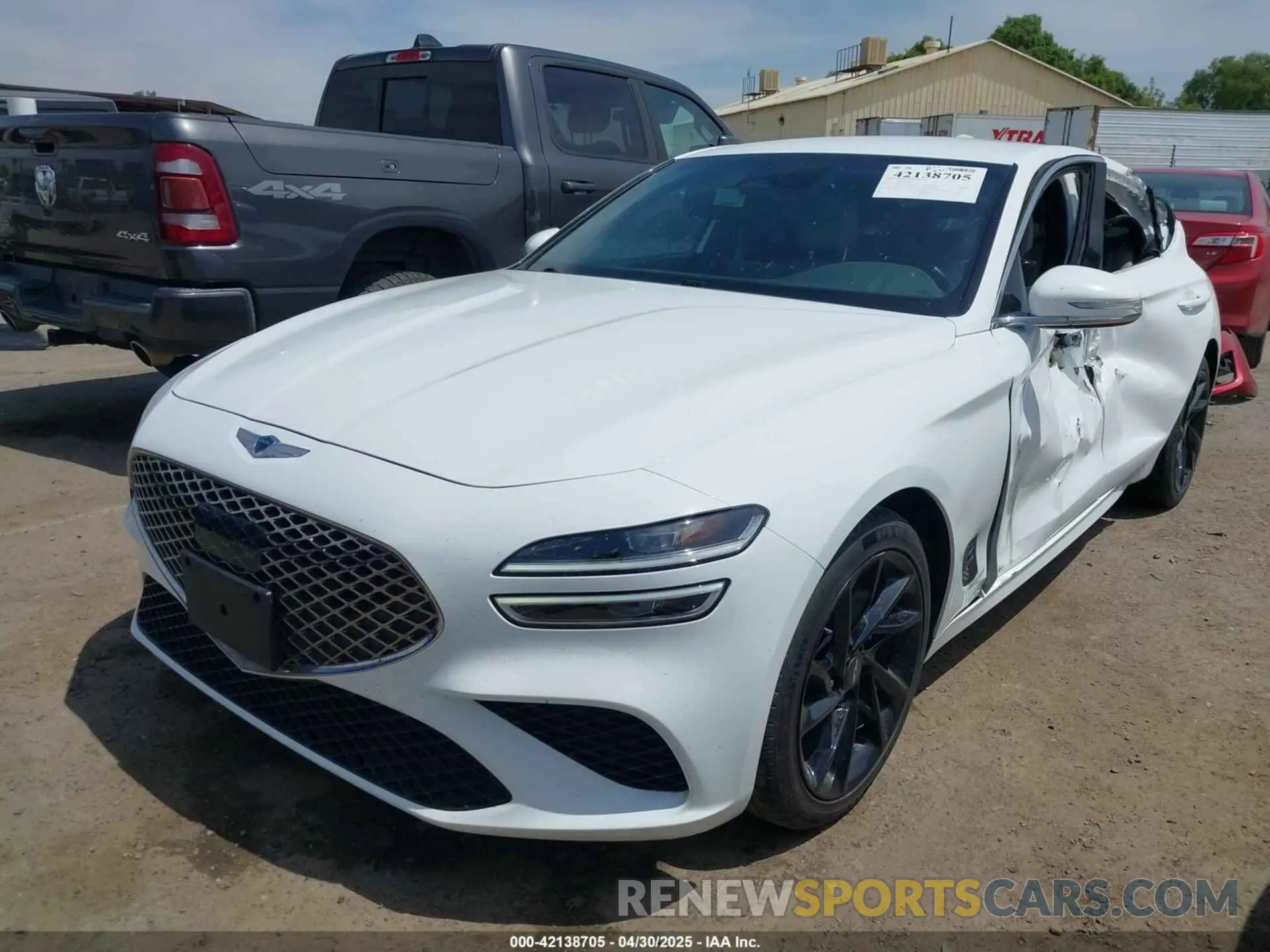 2 fotografías del automóvil dañado KMTG34TA9NU095130 GENESIS G70 2022