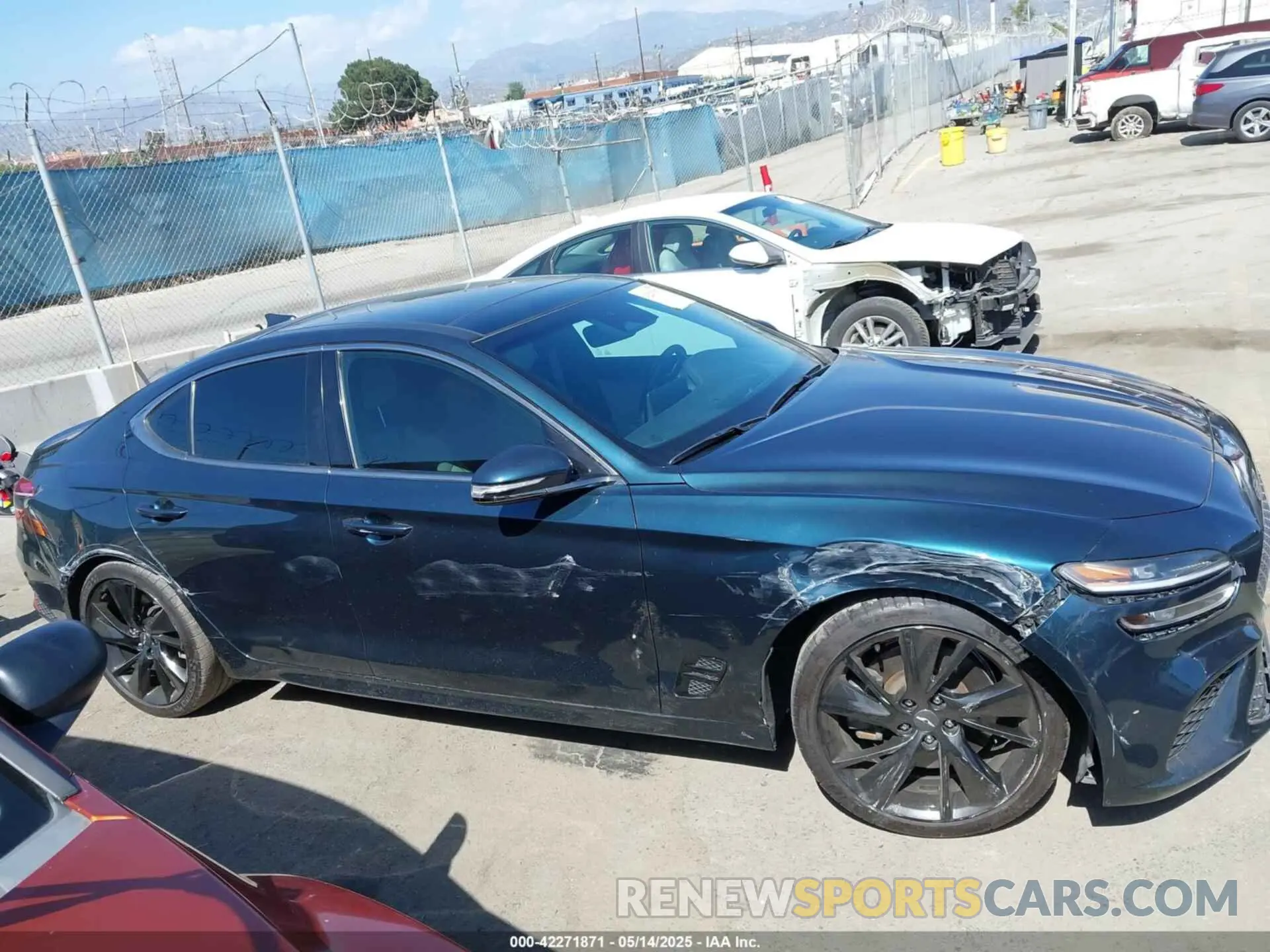 13 fotografías del automóvil dañado KMTG54TE2NU082023 GENESIS G70 2022
