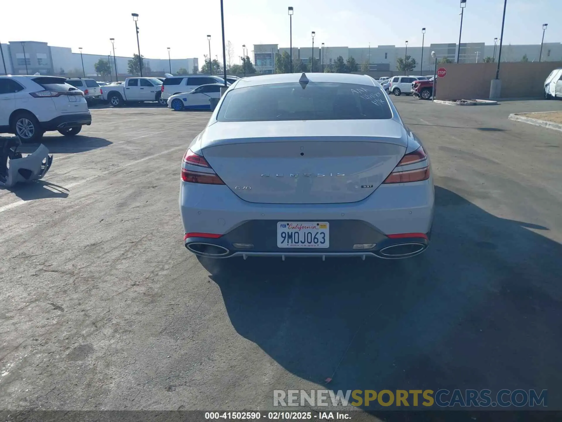 17 fotografías del automóvil dañado KMTG54TE4NU097803 GENESIS G70 2022