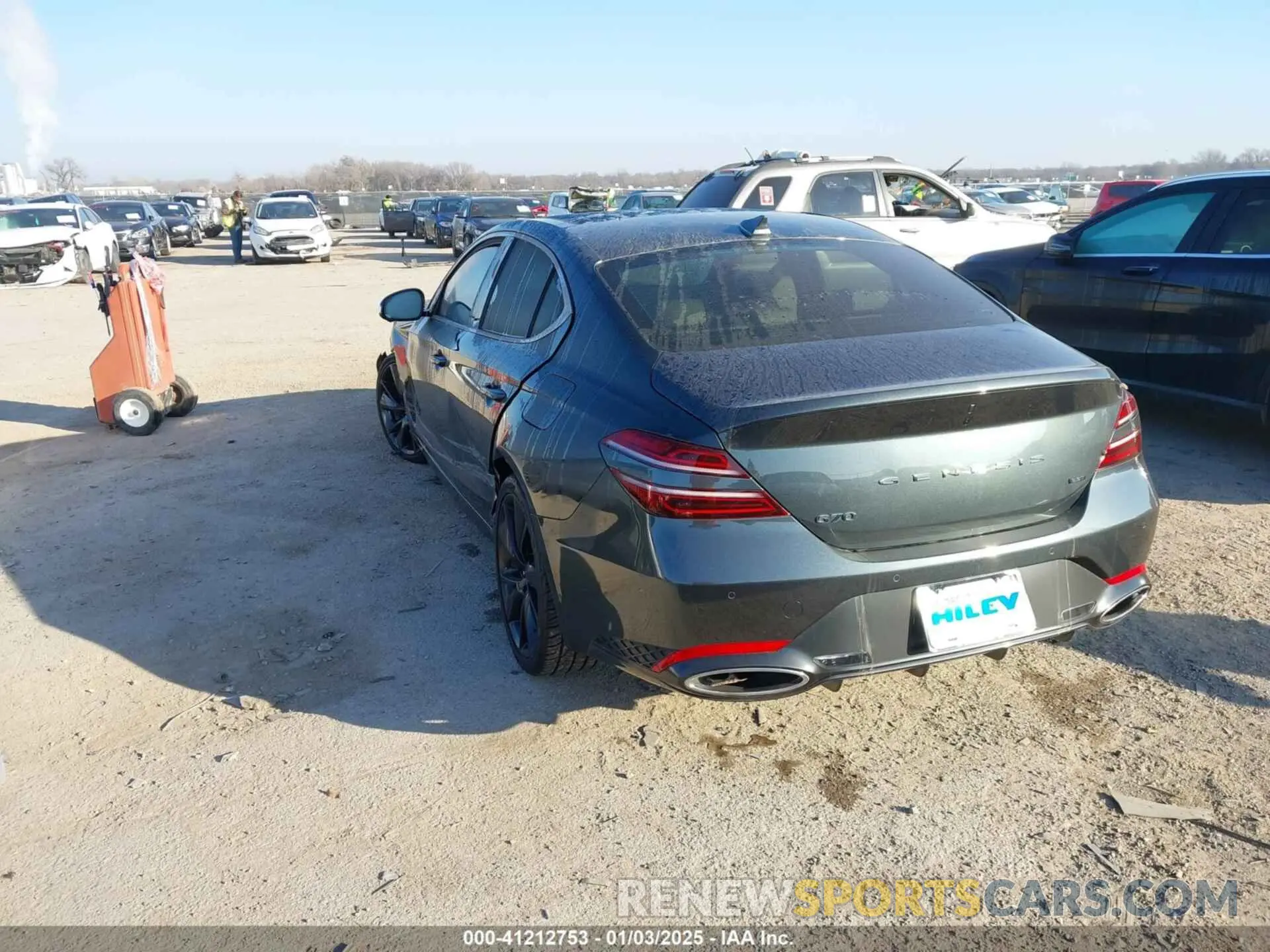 3 fotografías del automóvil dañado KMTG54TE7NU088285 GENESIS G70 2022