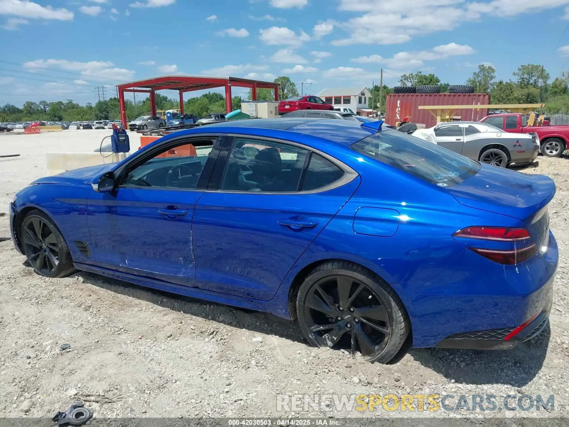 14 fotografías del automóvil dañado KMTG34TA1PU111825 GENESIS G70 2023