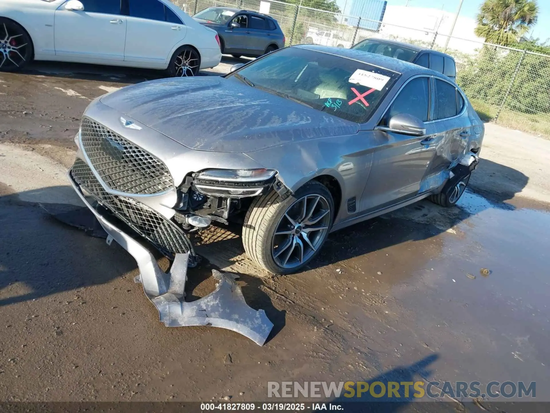 2 fotografías del automóvil dañado KMTG34TA2PU127032 GENESIS G70 2023