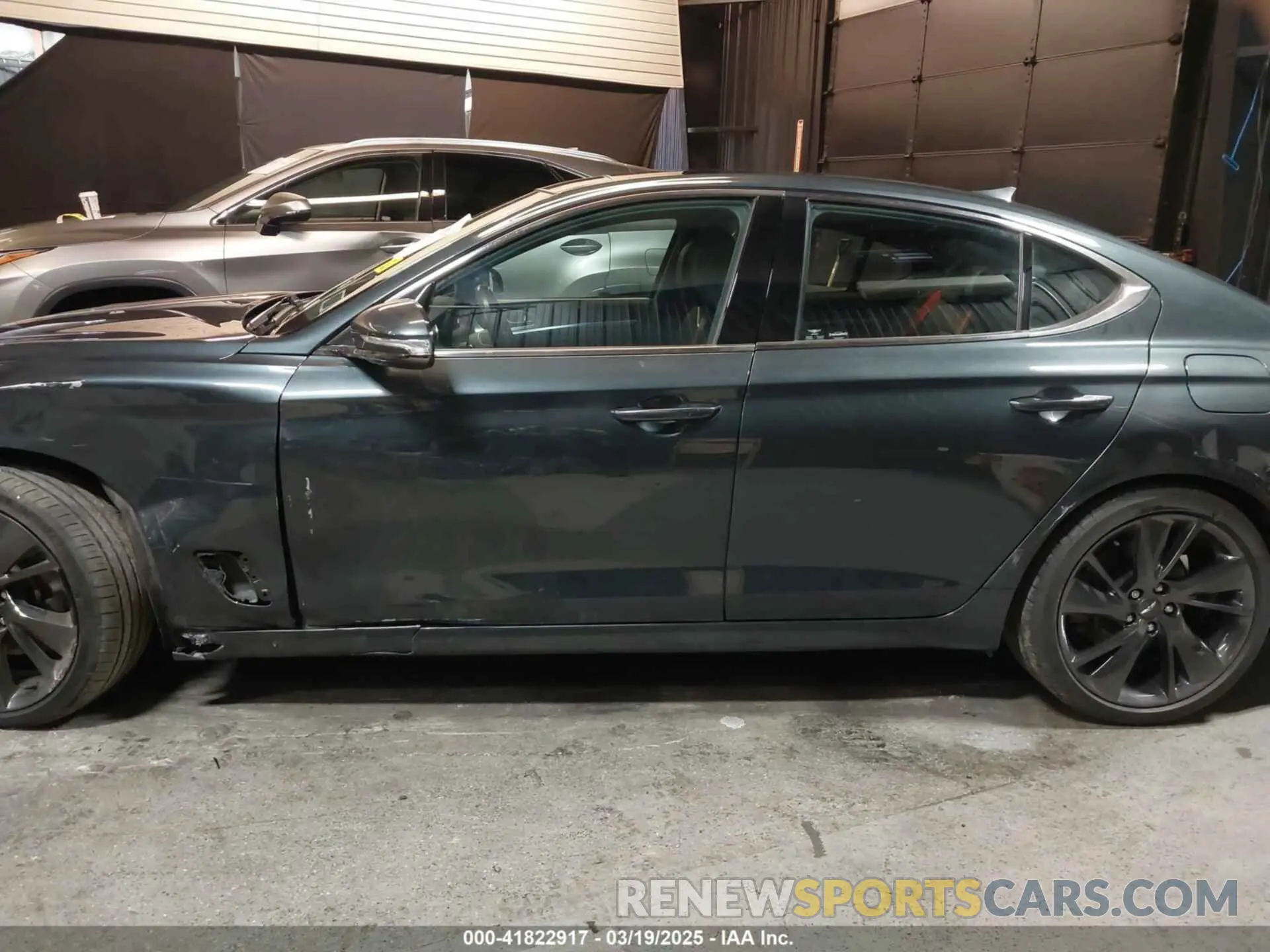 14 fotografías del automóvil dañado KMTG34TA3PU115553 GENESIS G70 2023