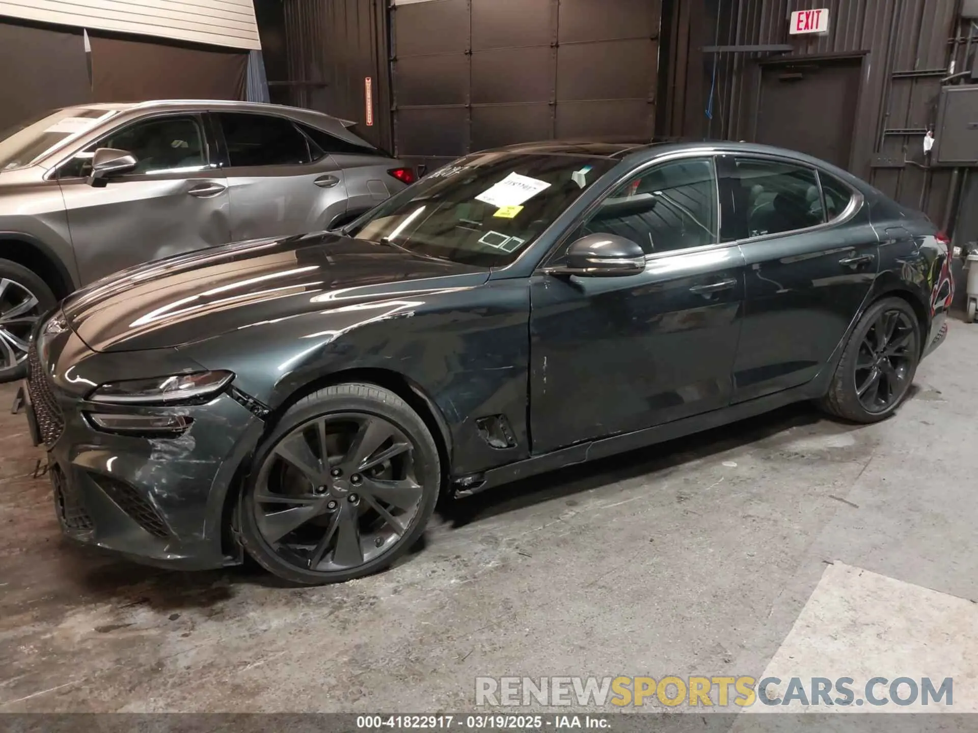 2 fotografías del automóvil dañado KMTG34TA3PU115553 GENESIS G70 2023