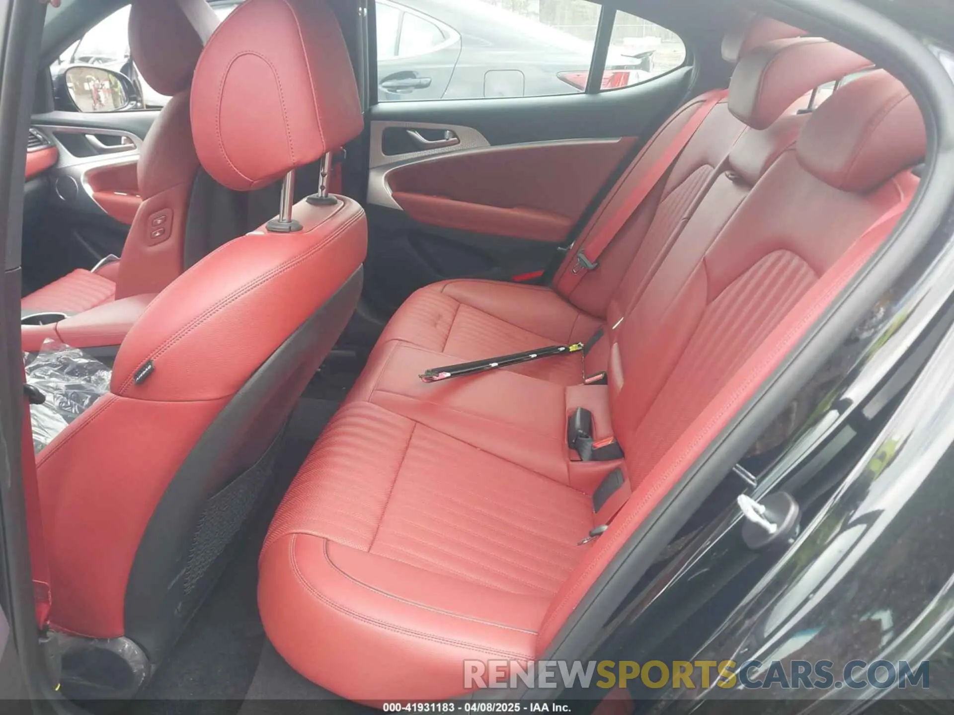 8 fotografías del automóvil dañado KMTG34TA4PU122026 GENESIS G70 2023