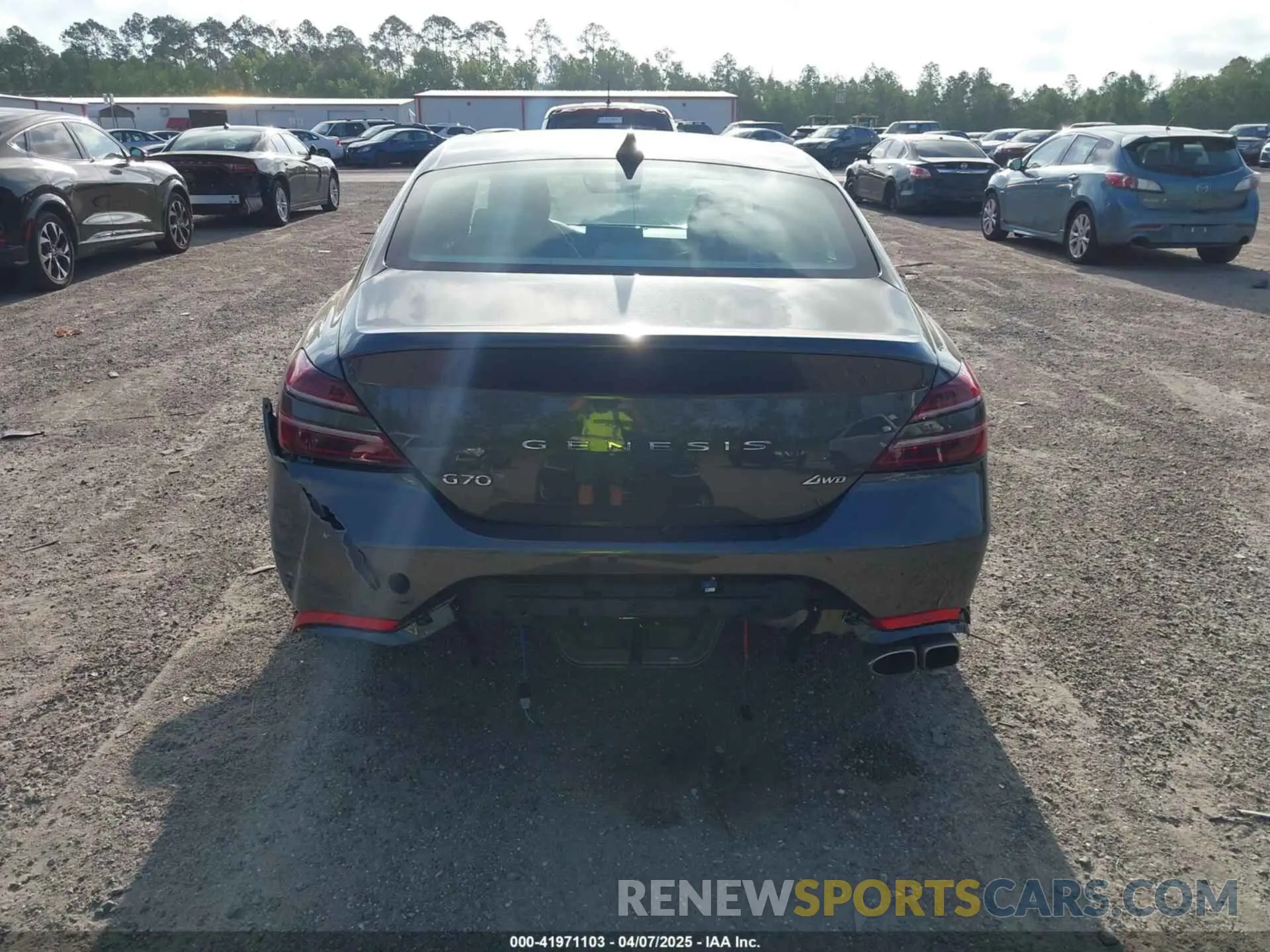 16 fotografías del automóvil dañado KMTG34TA4PU126965 GENESIS G70 2023