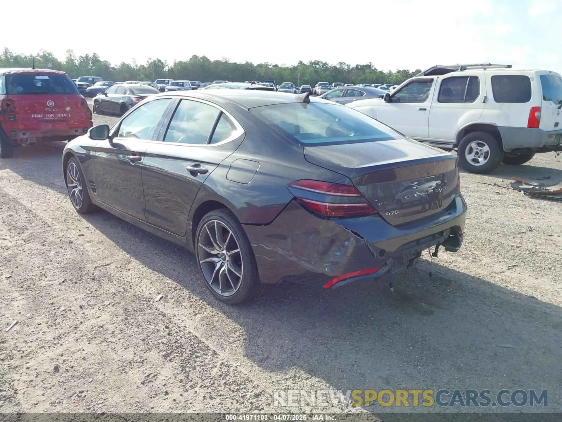 3 fotografías del automóvil dañado KMTG34TA4PU126965 GENESIS G70 2023