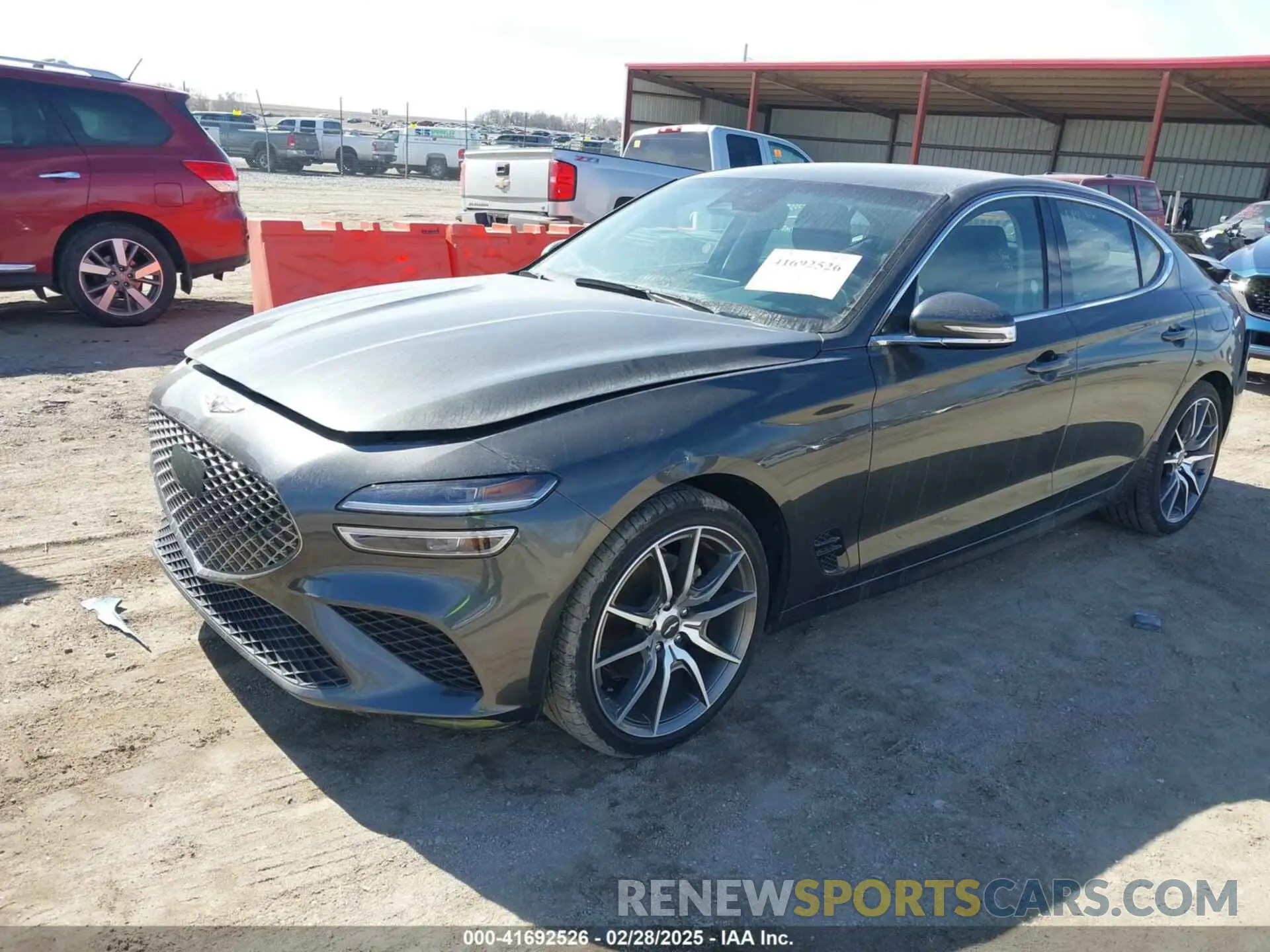 2 fotografías del automóvil dañado KMTG34TA5PU128188 GENESIS G70 2023