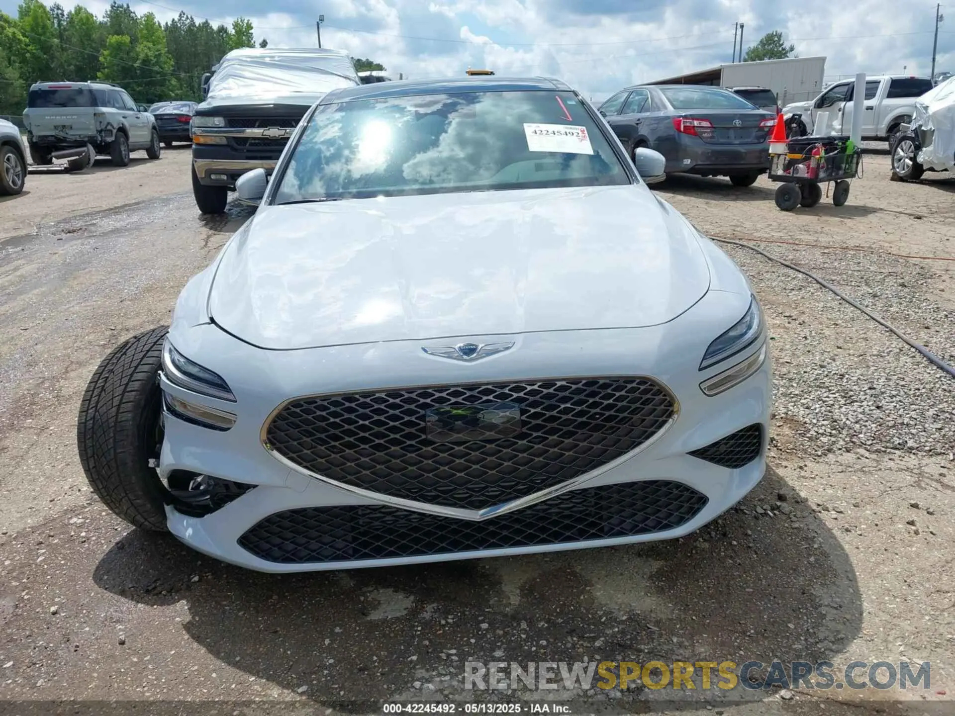 13 fotografías del automóvil dañado KMTG34TA6PU111805 GENESIS G70 2023