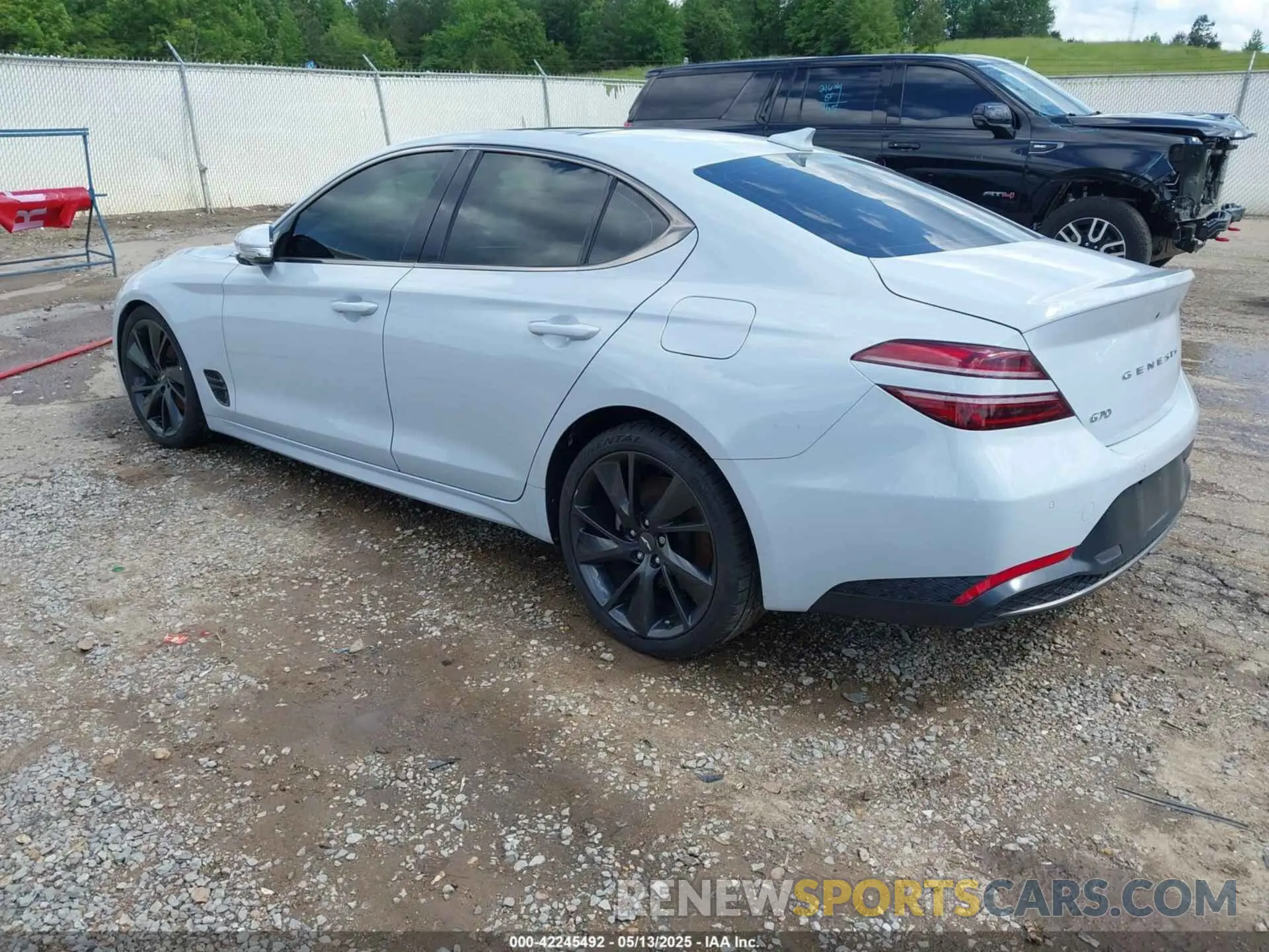 3 fotografías del automóvil dañado KMTG34TA6PU111805 GENESIS G70 2023