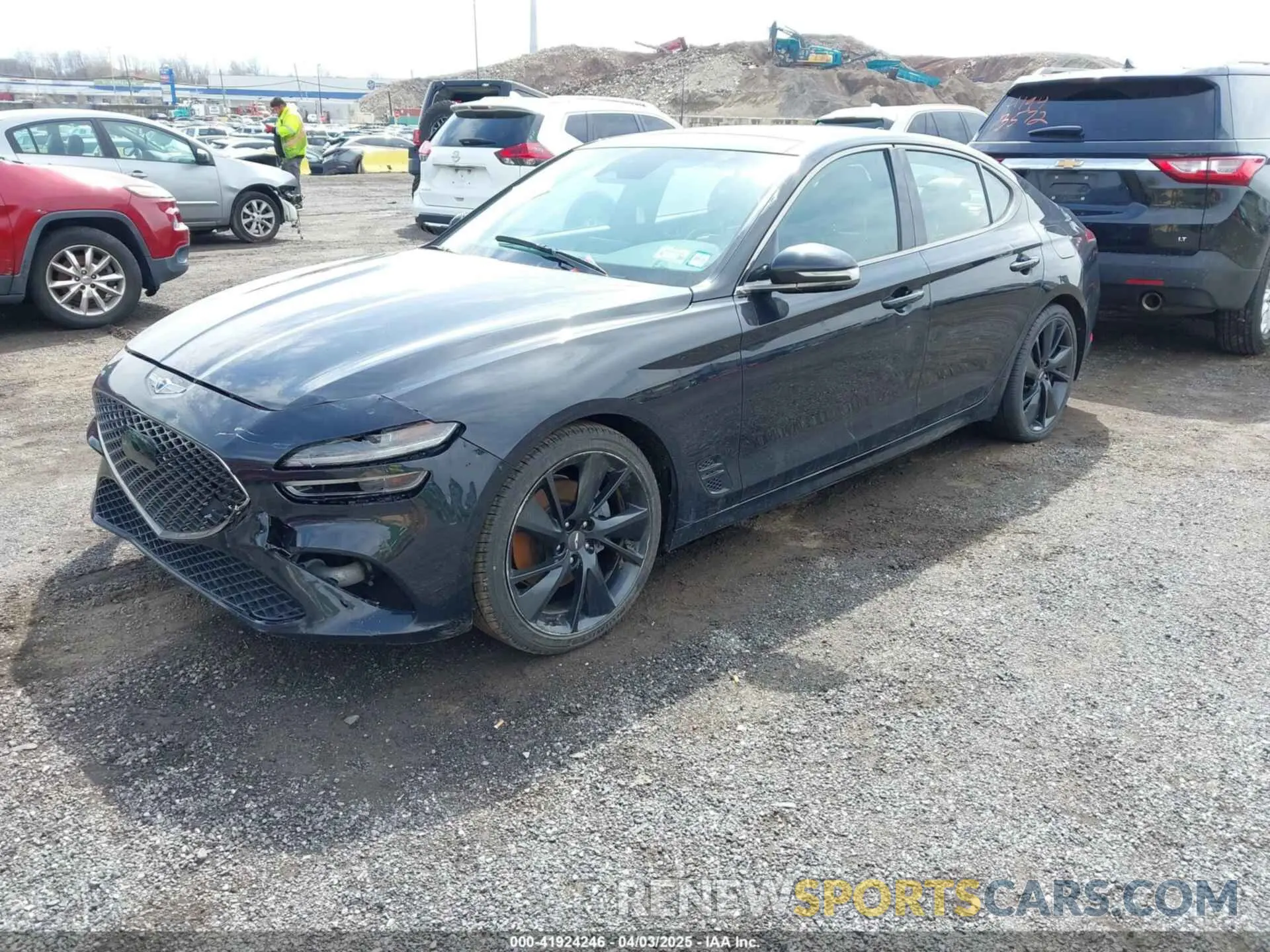 2 fotografías del automóvil dañado KMTG34TA8PU110168 GENESIS G70 2023
