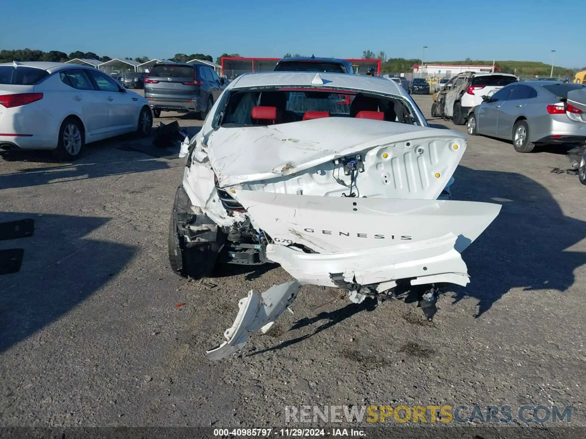 16 fotografías del automóvil dañado KMTG34TA9PU110258 GENESIS G70 2023