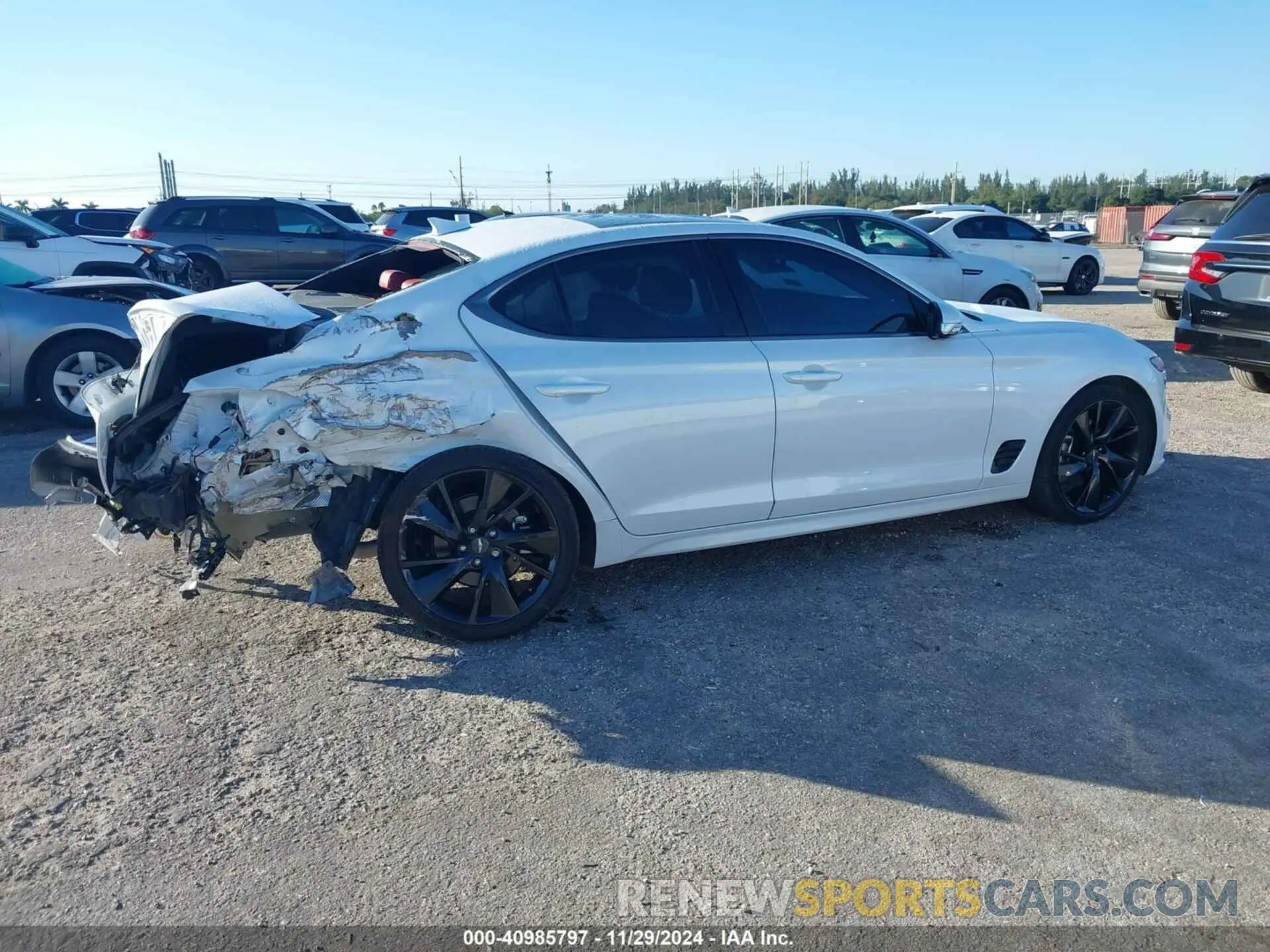 4 fotografías del automóvil dañado KMTG34TA9PU110258 GENESIS G70 2023