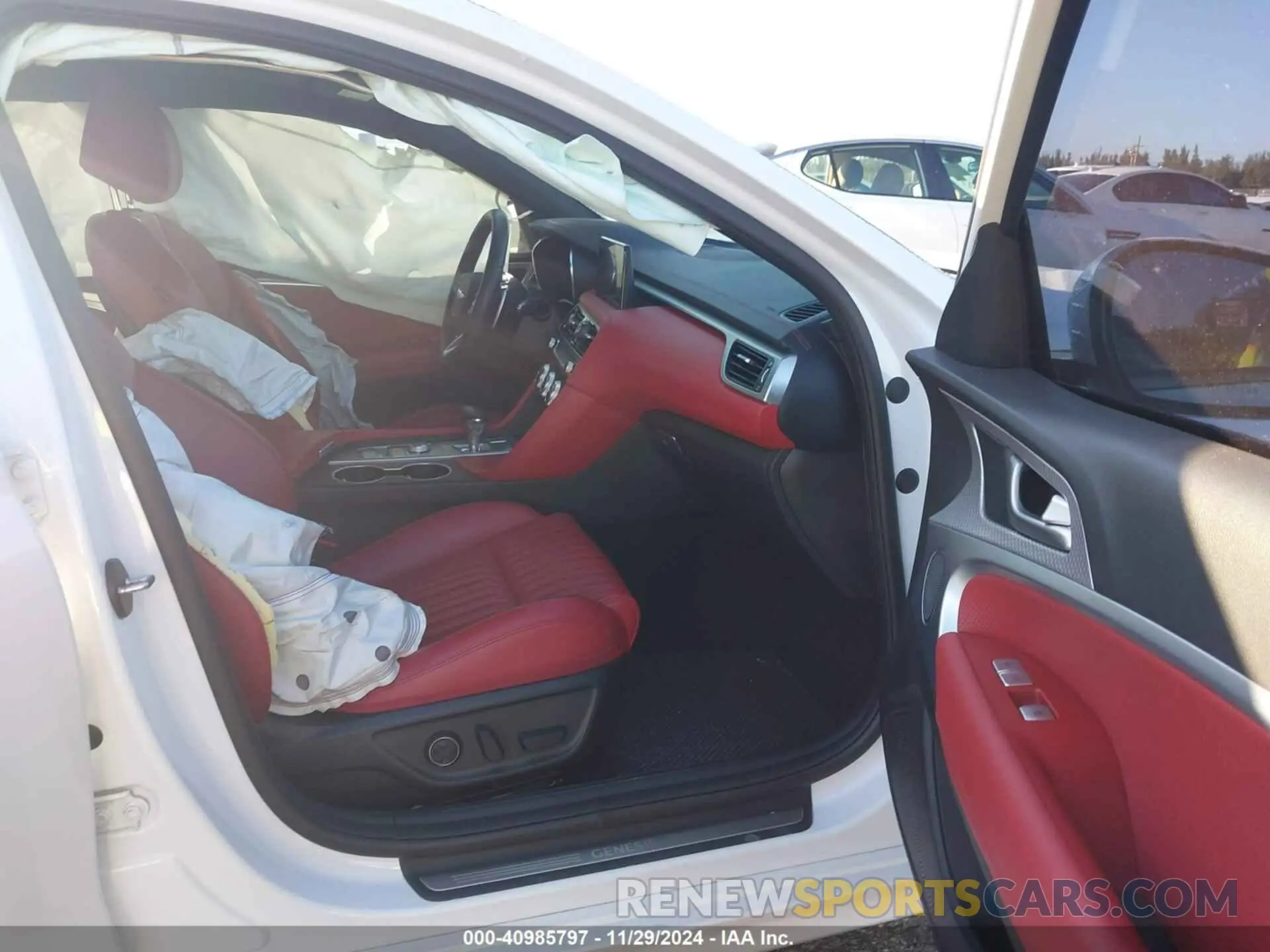 5 fotografías del automóvil dañado KMTG34TA9PU110258 GENESIS G70 2023