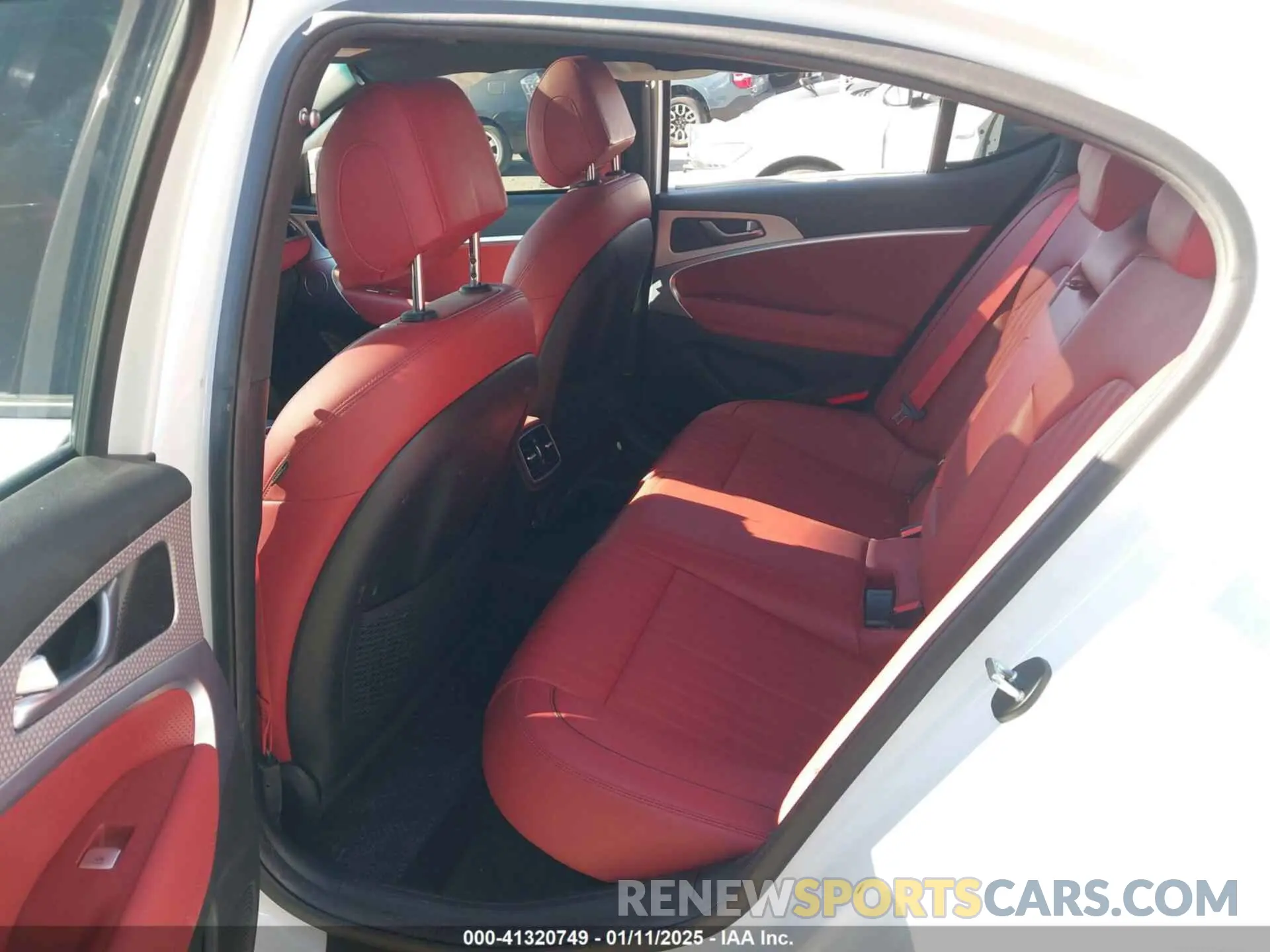 8 fotografías del automóvil dañado KMTG34TAXPU112861 GENESIS G70 2023