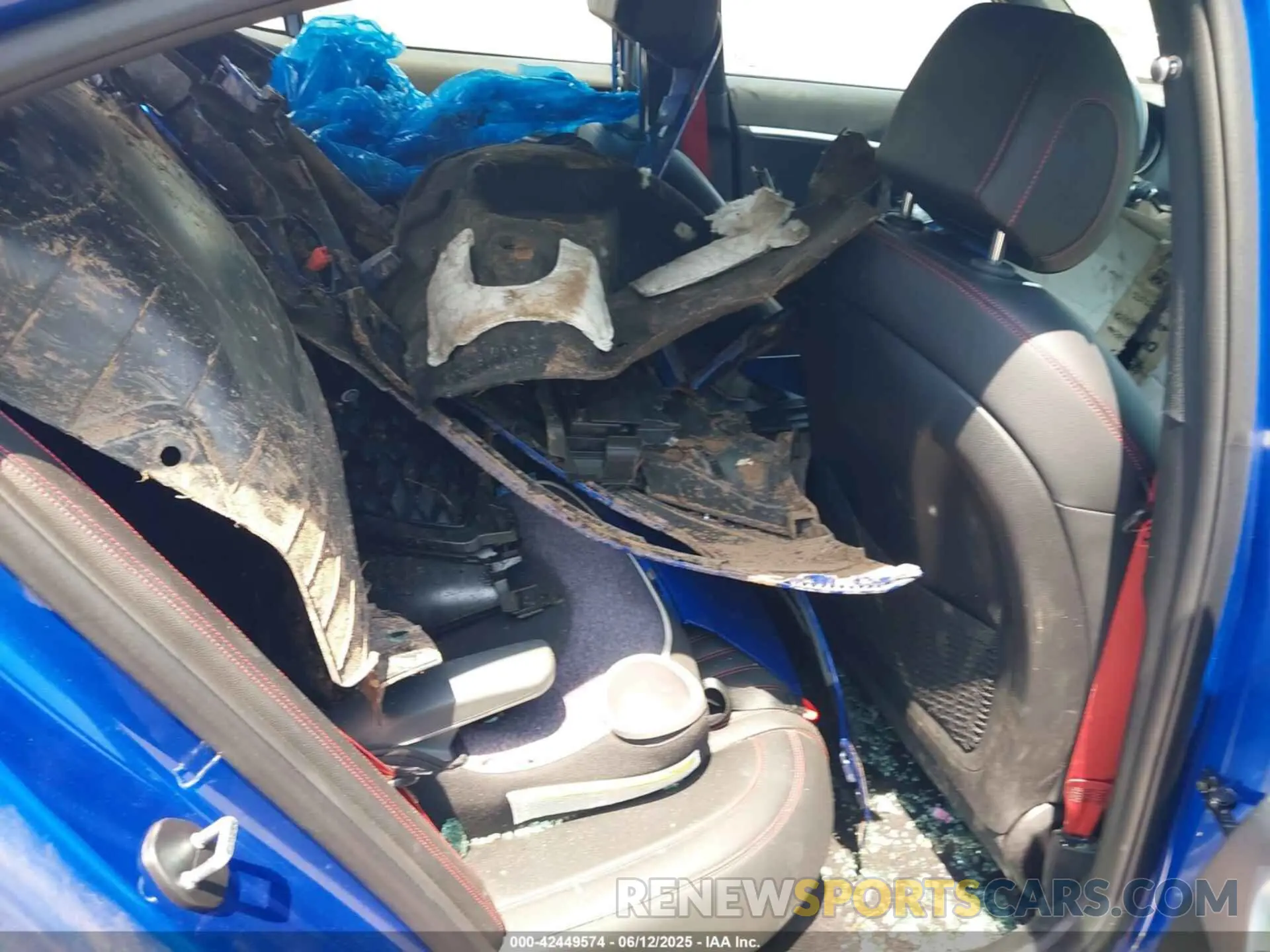 8 fotografías del automóvil dañado KMTG34TAXPU112892 GENESIS G70 2023