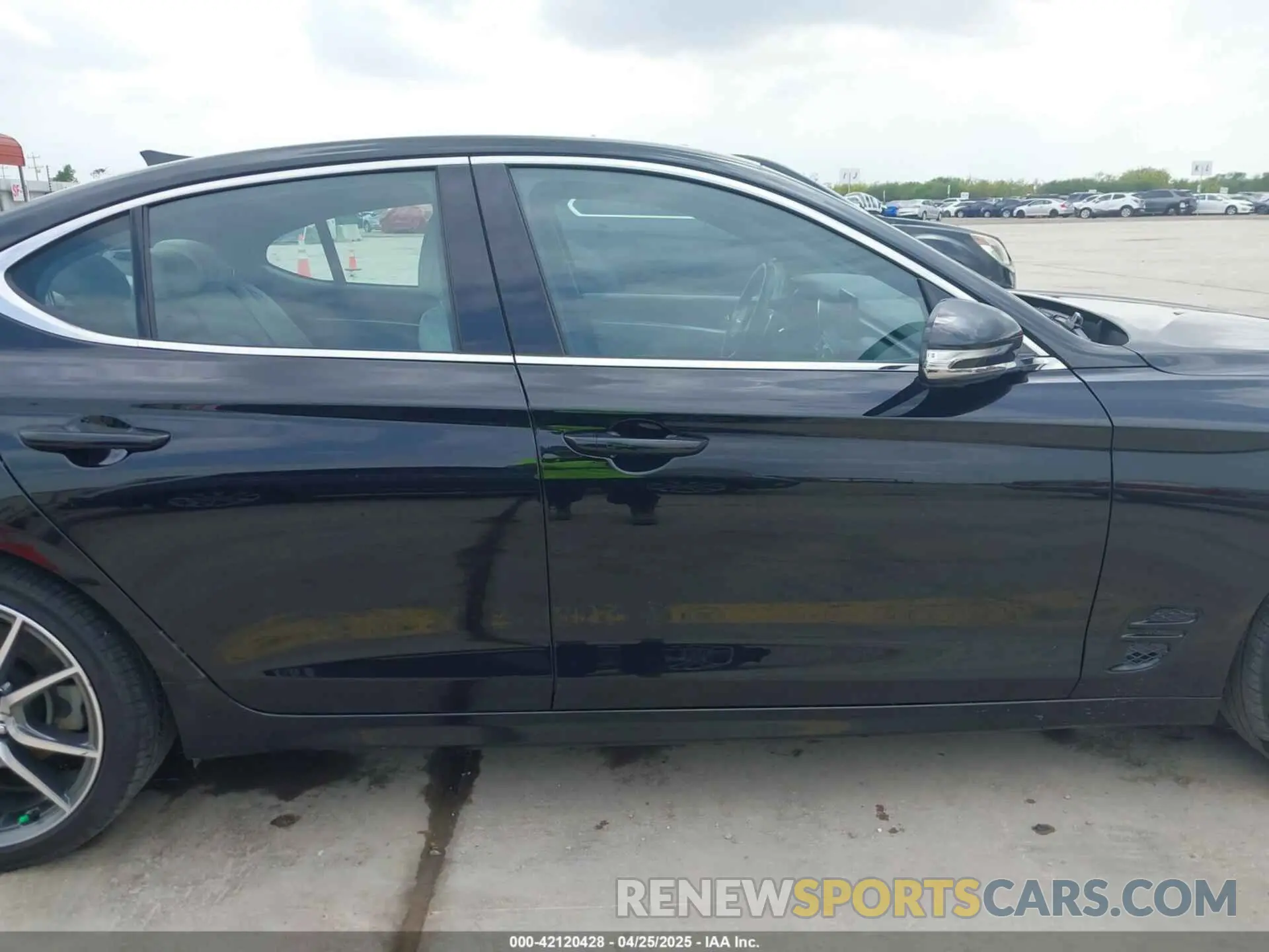 13 fotografías del automóvil dañado KMTG34TAXPU125643 GENESIS G70 2023