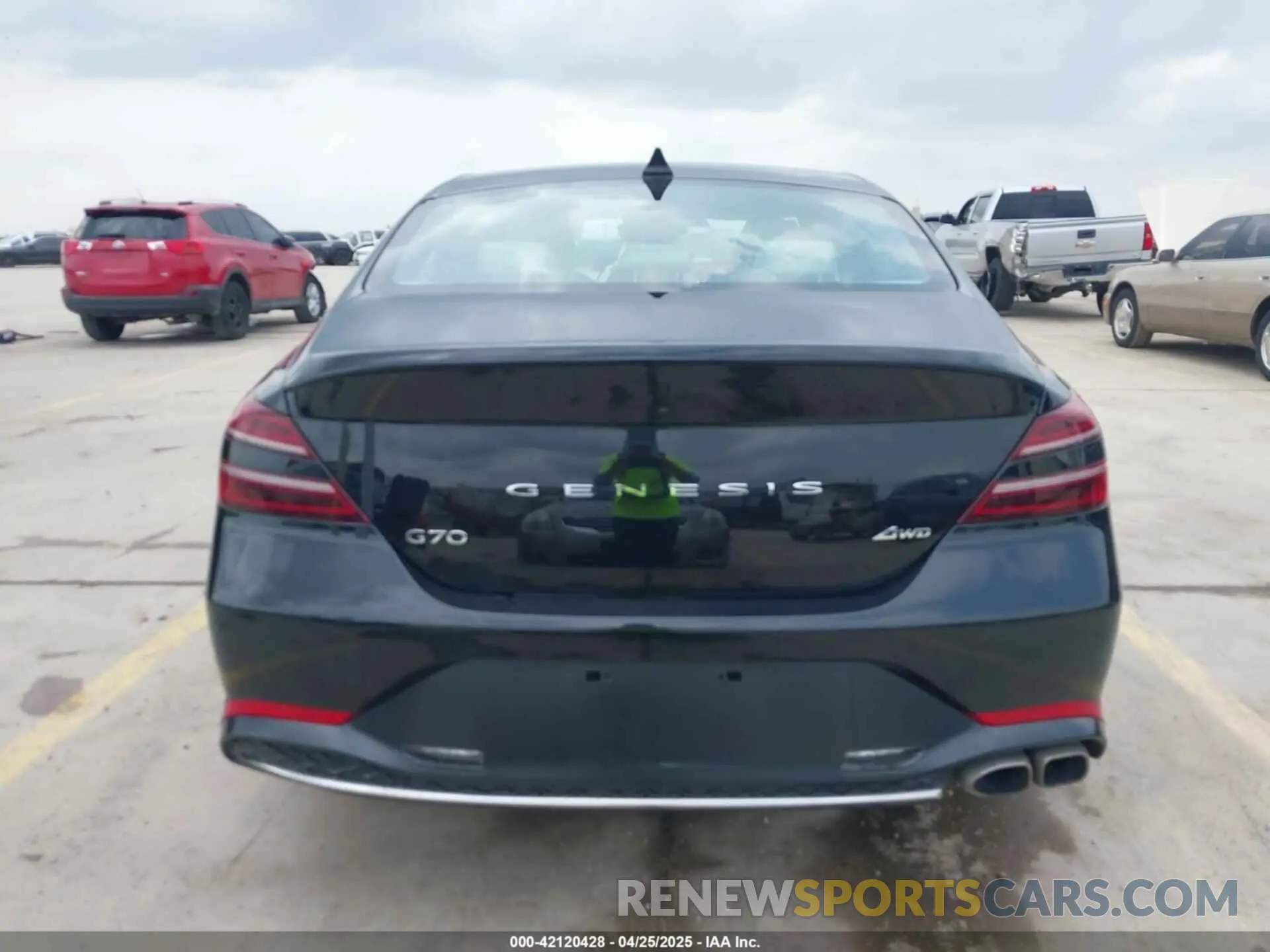 16 fotografías del automóvil dañado KMTG34TAXPU125643 GENESIS G70 2023