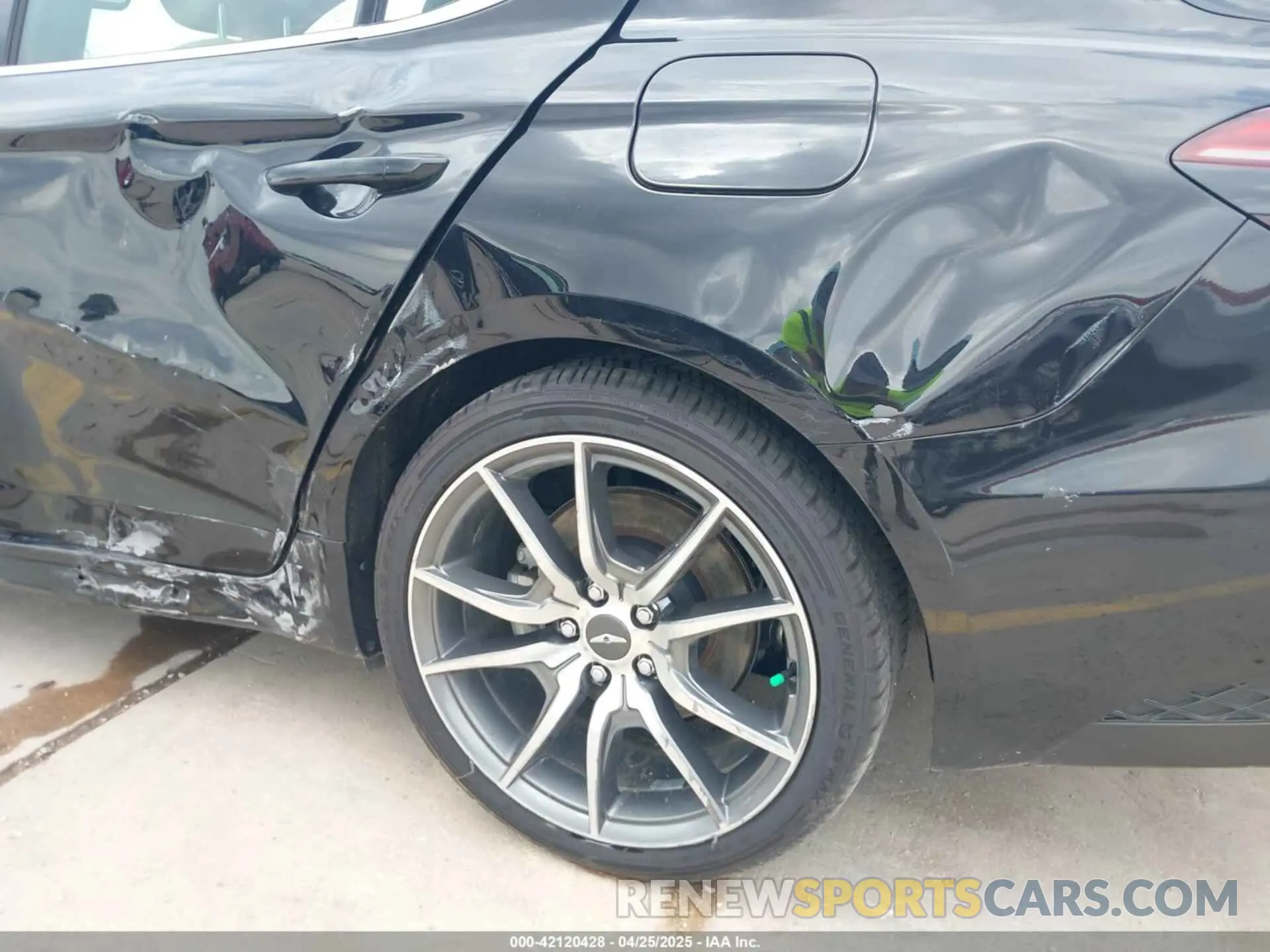 17 fotografías del automóvil dañado KMTG34TAXPU125643 GENESIS G70 2023