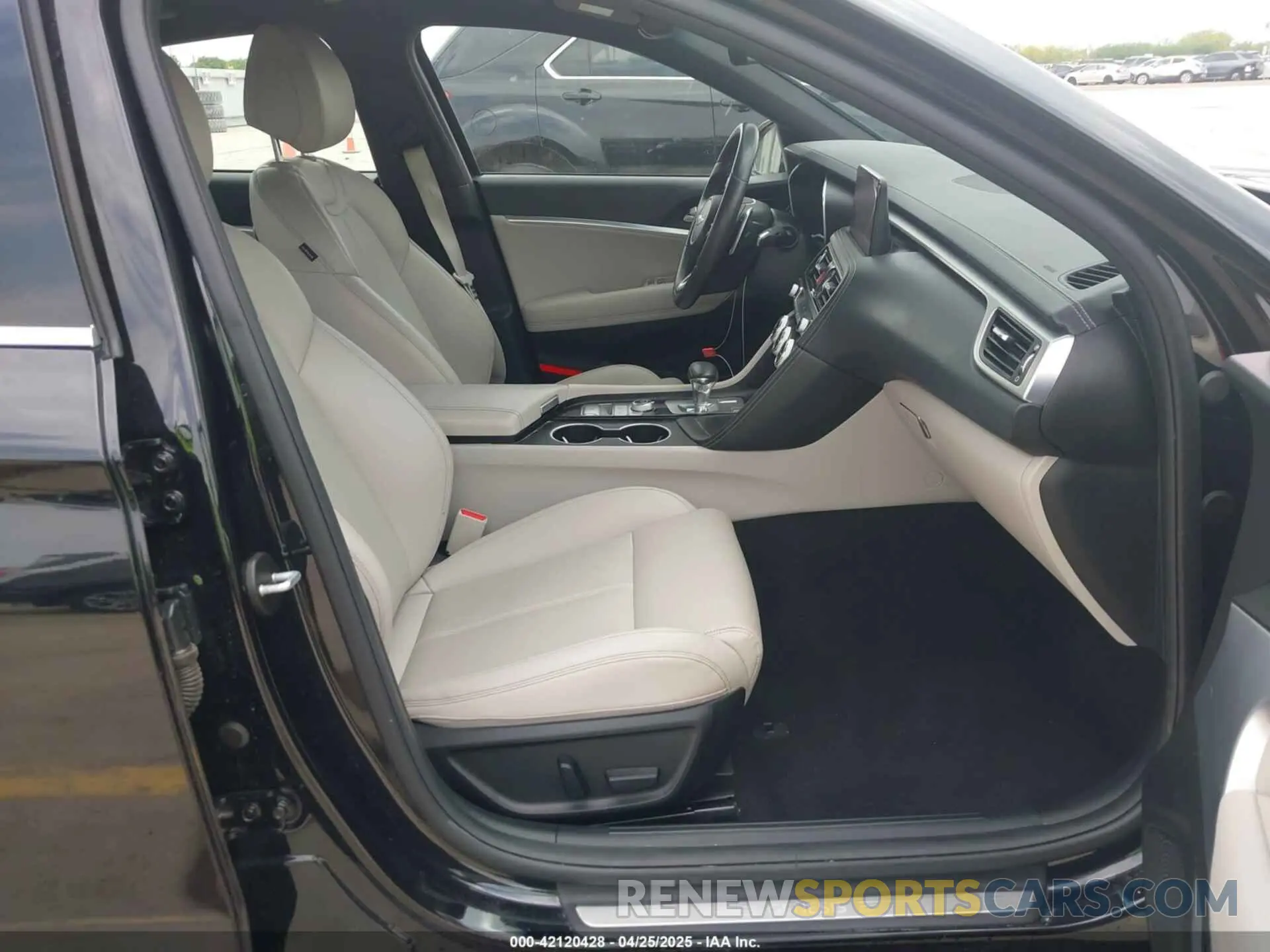 5 fotografías del automóvil dañado KMTG34TAXPU125643 GENESIS G70 2023