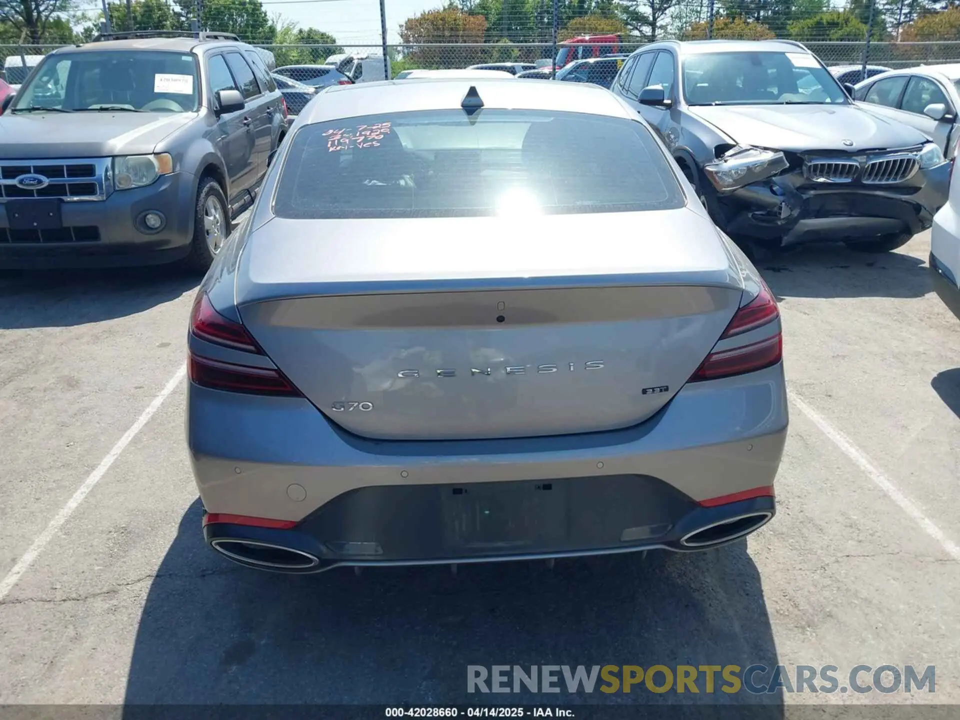 16 fotografías del automóvil dañado KMTG54TE2PU119770 GENESIS G70 2023