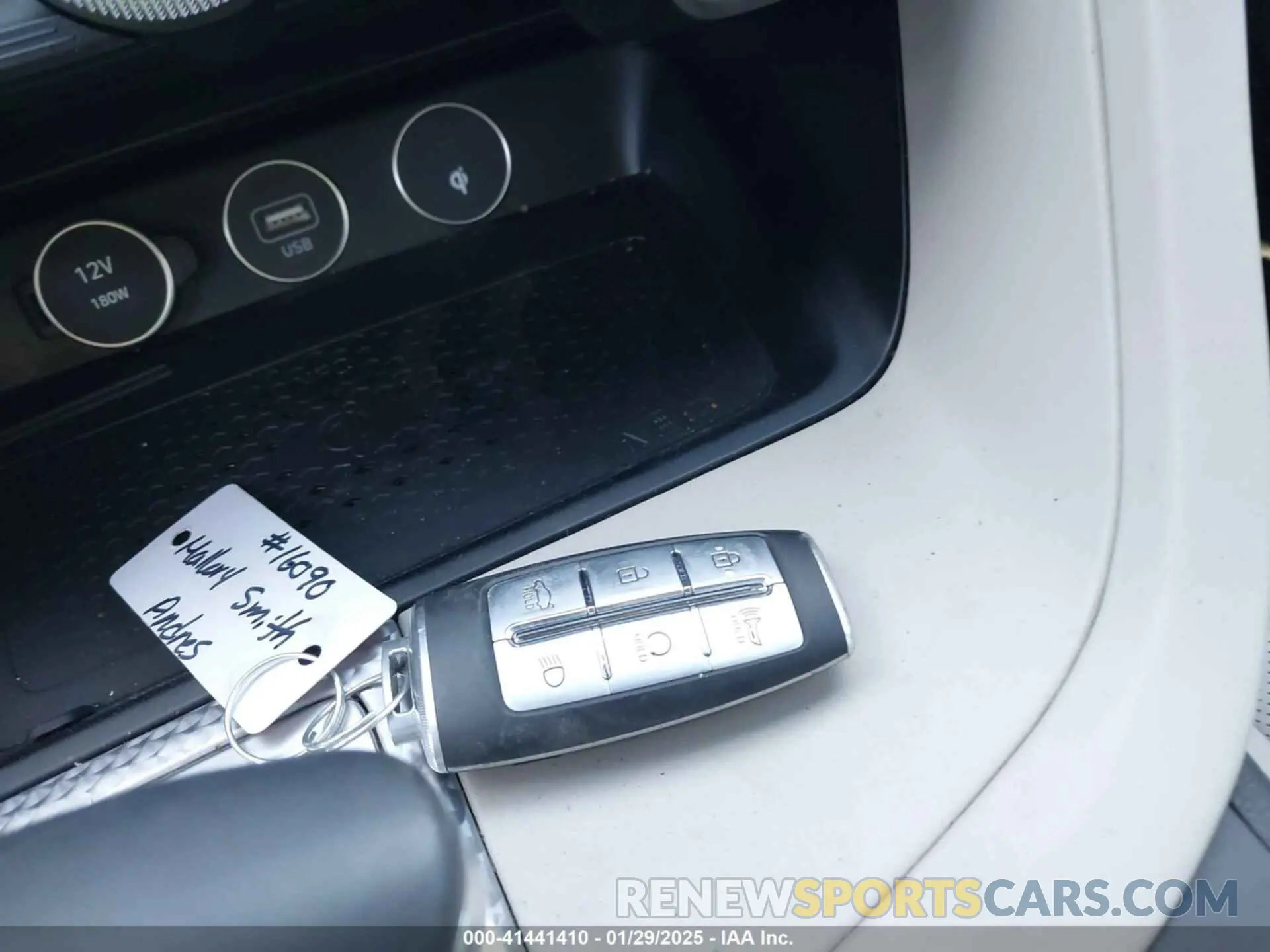 11 fotografías del automóvil dañado KMTG54TE4PU119947 GENESIS G70 2023