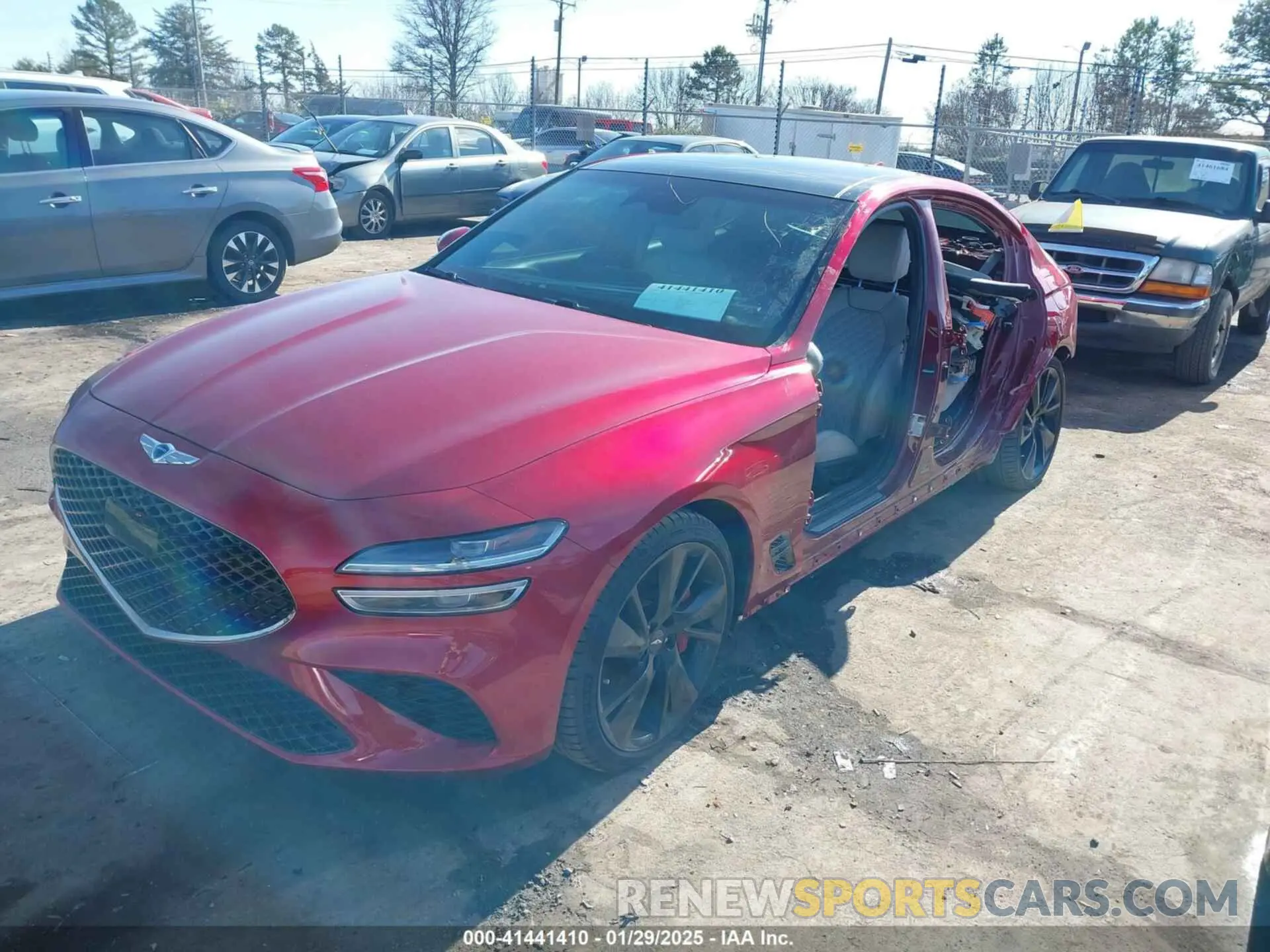 2 fotografías del automóvil dañado KMTG54TE4PU119947 GENESIS G70 2023