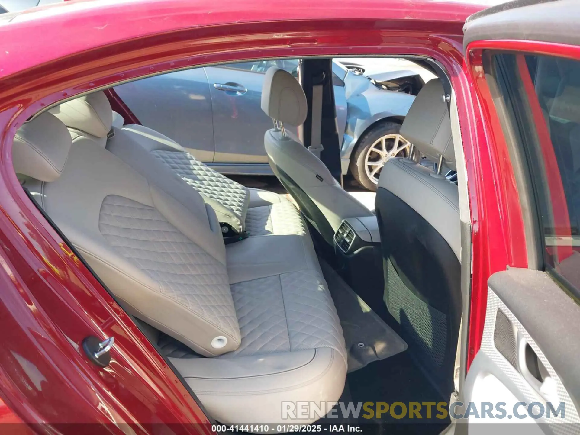 8 fotografías del automóvil dañado KMTG54TE4PU119947 GENESIS G70 2023