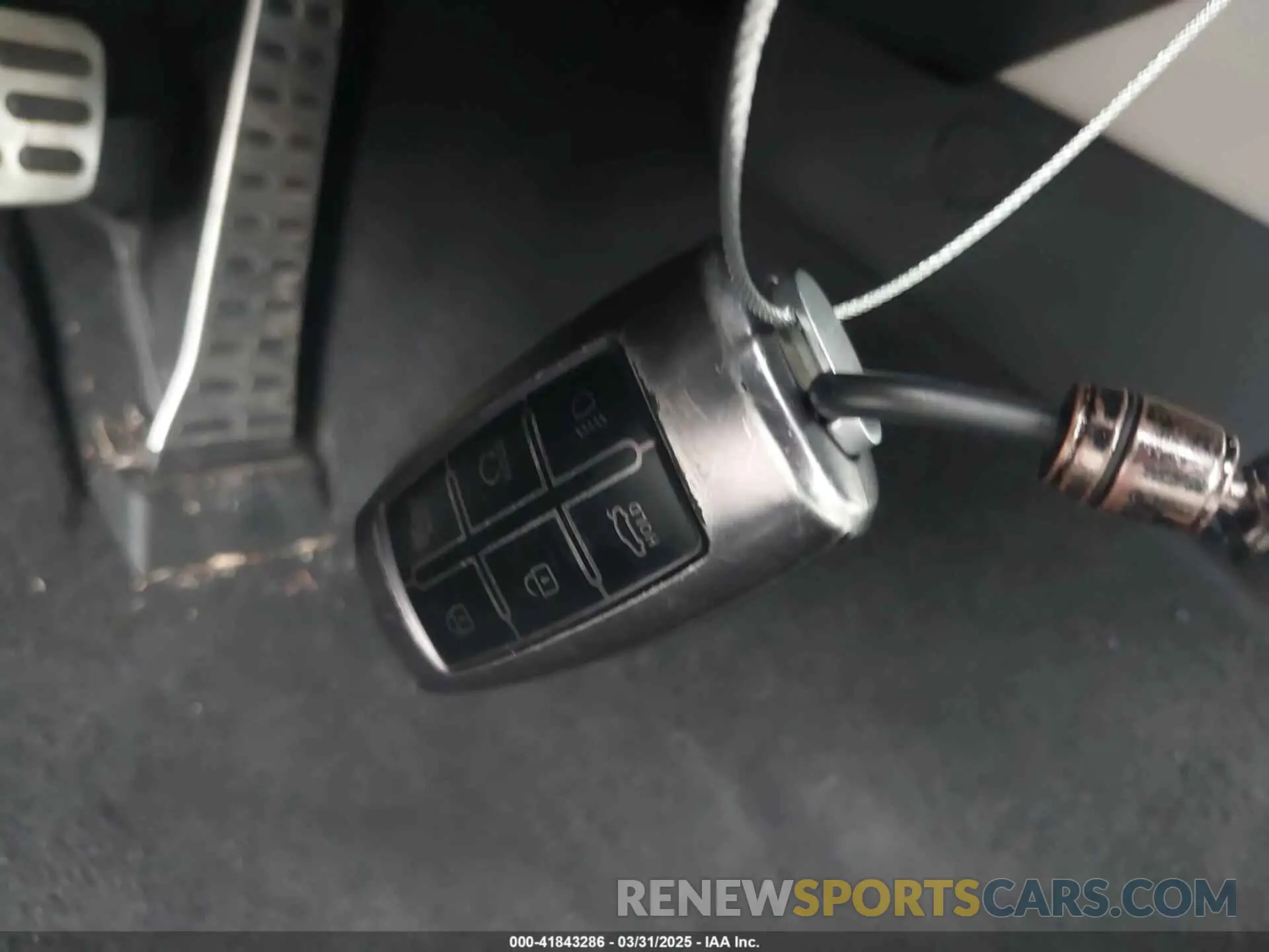 11 fotografías del automóvil dañado KMTG54TE6PU113485 GENESIS G70 2023