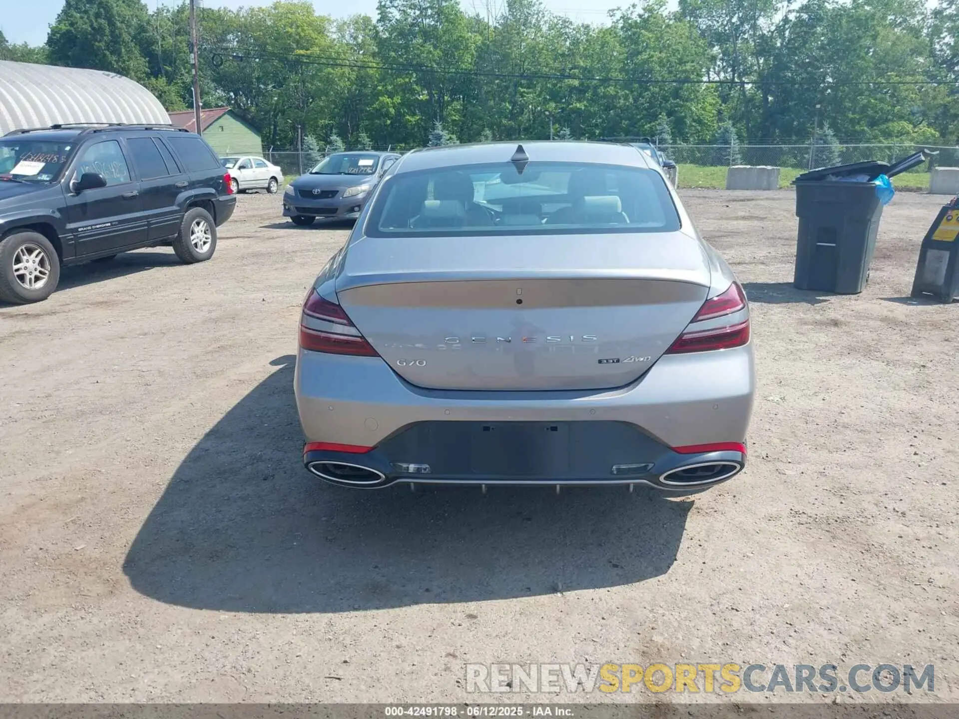 17 fotografías del automóvil dañado KMTG54TE8PU105680 GENESIS G70 2023