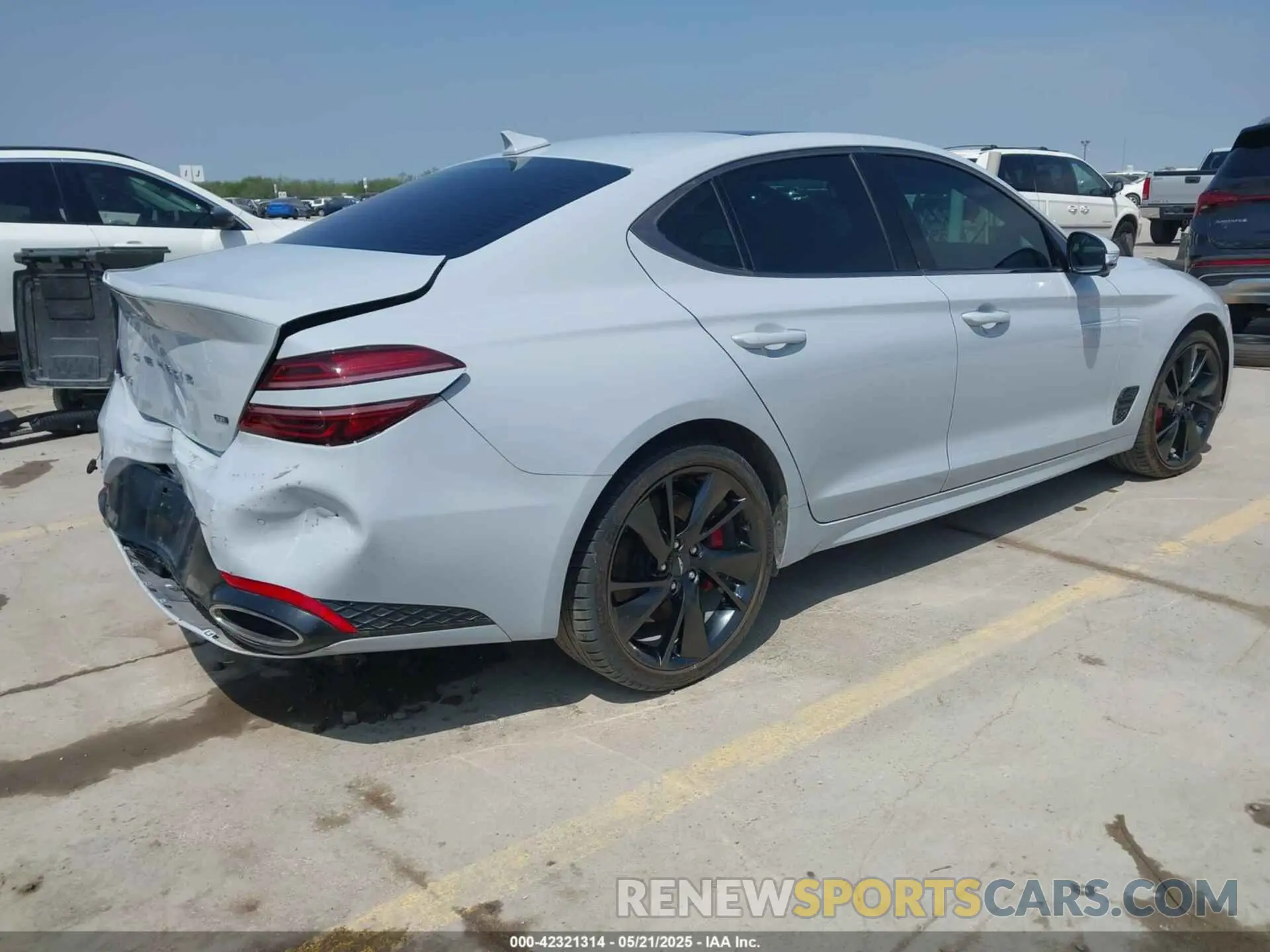 4 fotografías del automóvil dañado KMTG54TEXPU107592 GENESIS G70 2023