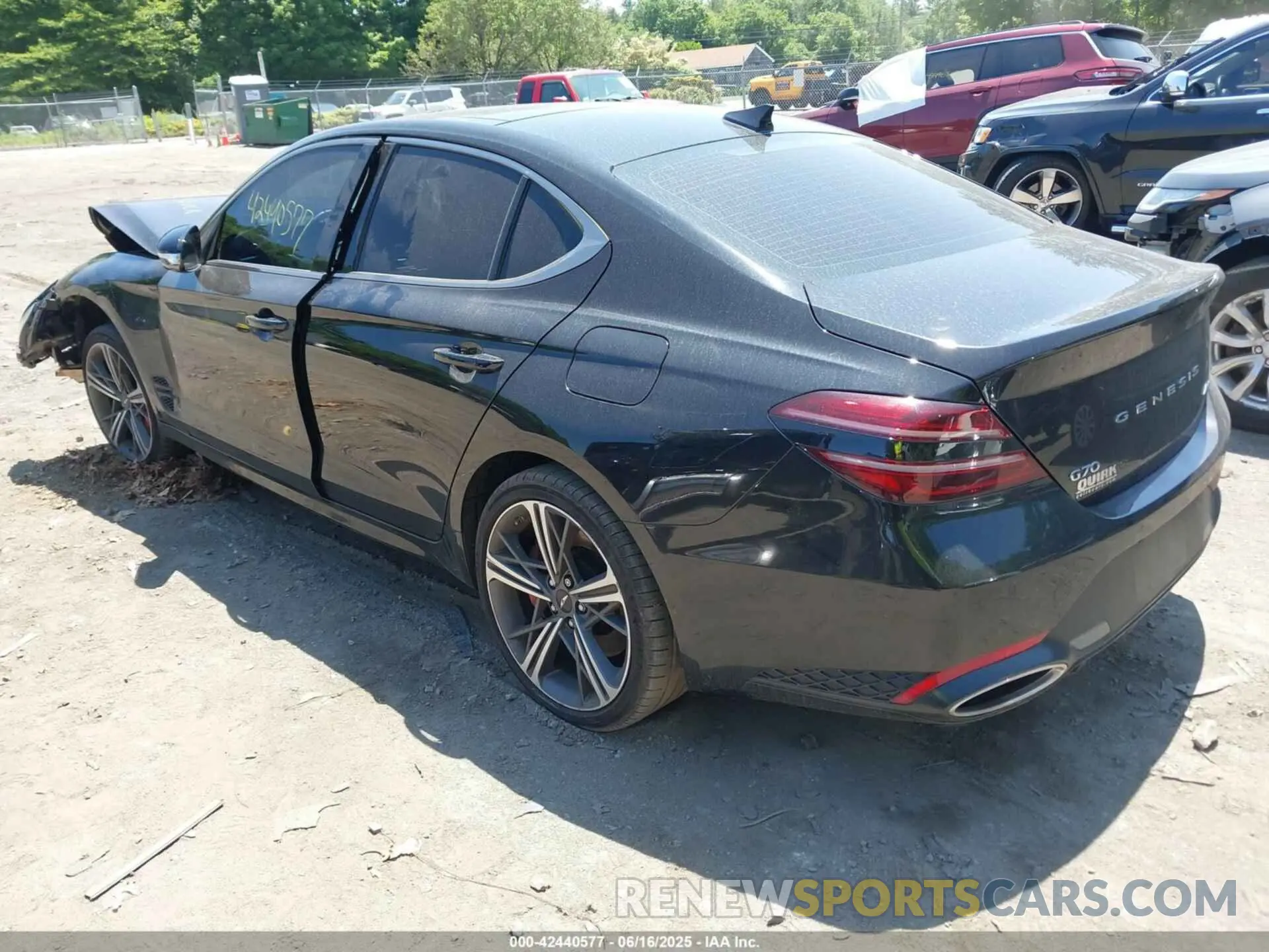 3 fotografías del automóvil dañado KMTG34SC8RU138218 GENESIS G70 2024