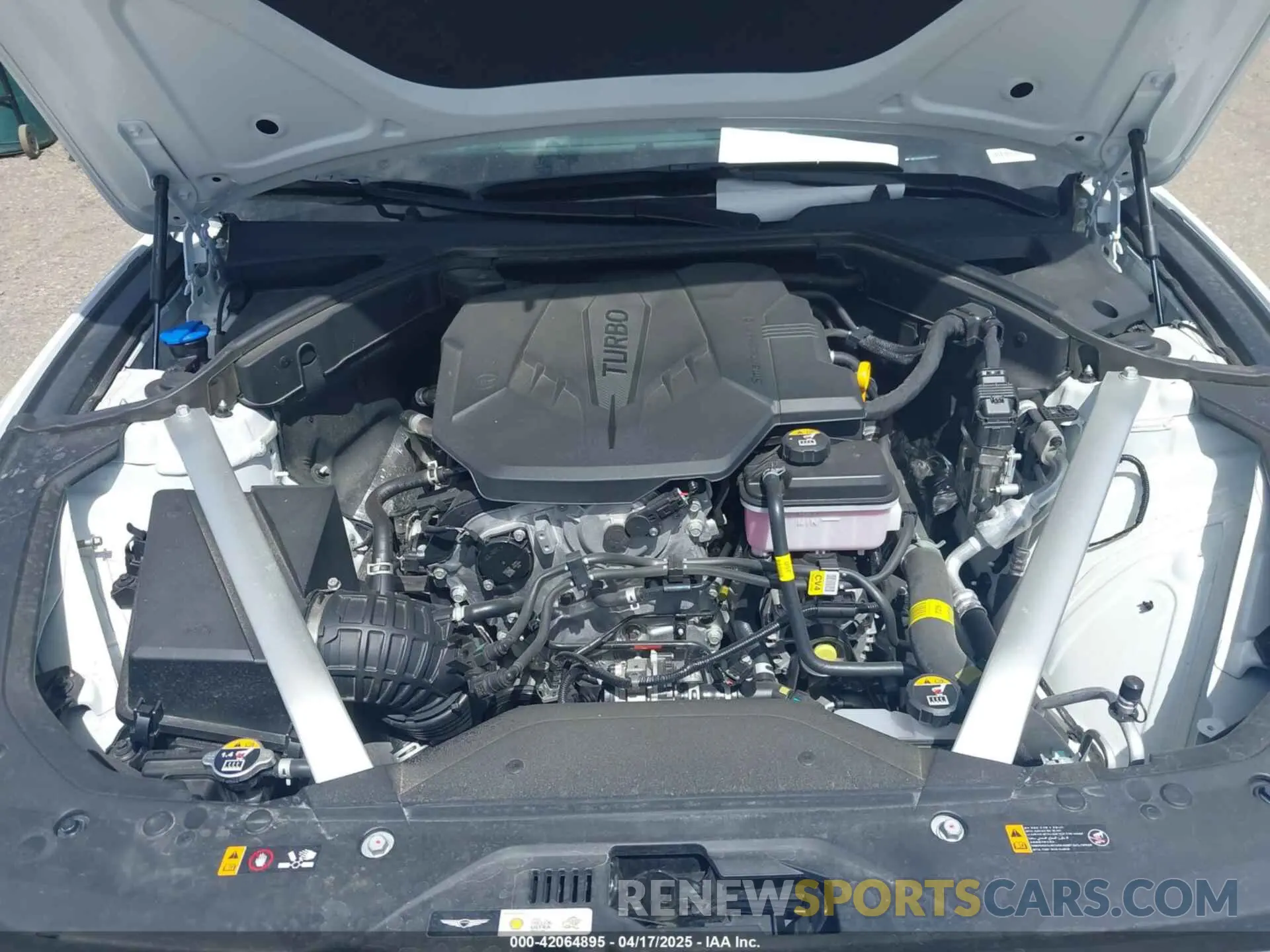 10 fotografías del automóvil dañado KMTG34SC6SU155525 GENESIS G70 2025