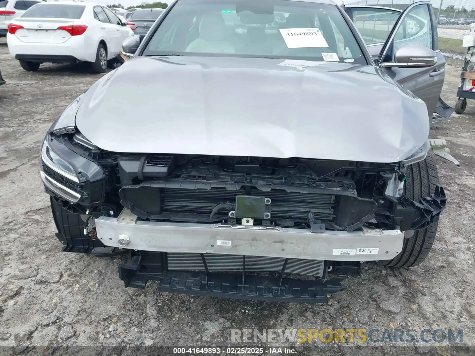 18 fotografías del automóvil dañado KMTG34SC9SU144387 GENESIS G70 2025
