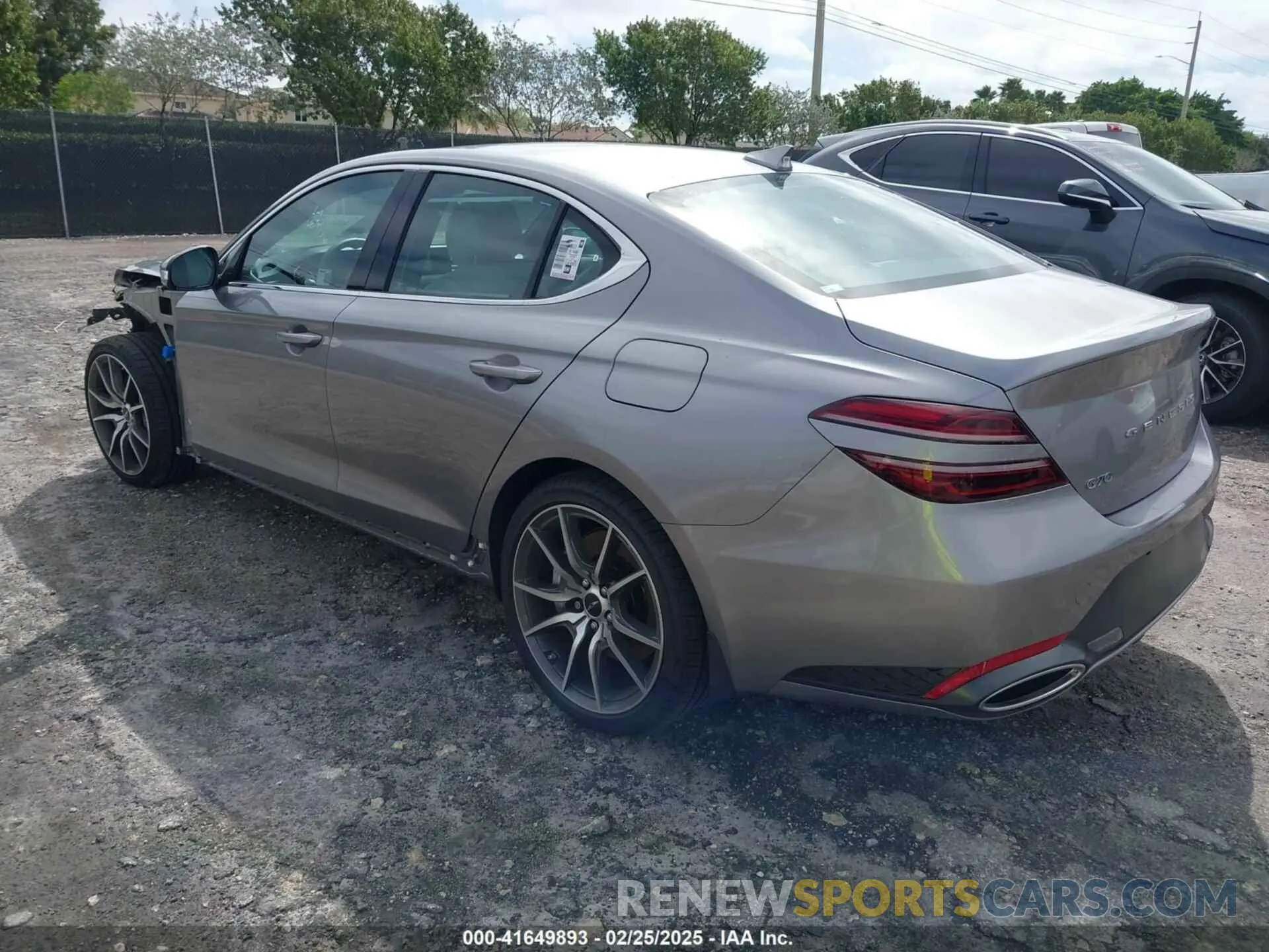3 fotografías del automóvil dañado KMTG34SC9SU144387 GENESIS G70 2025