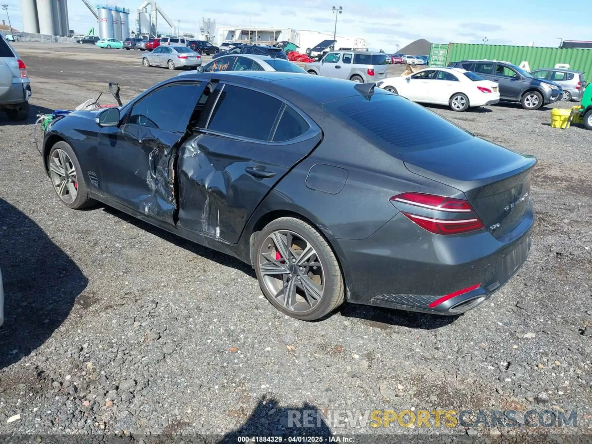 3 fotografías del automóvil dañado KMTG54SE6SU149655 GENESIS G70 2025