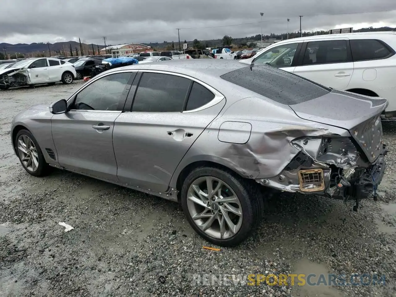 2 fotografías del automóvil dañado KMTG34TA3NU097004 GENESIS G70 BASE 2022