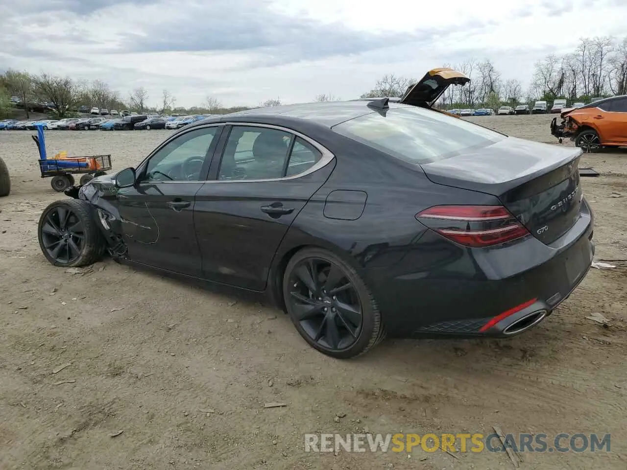 2 fotografías del automóvil dañado KMTG54TE2NU081955 GENESIS G70 BASE 2022