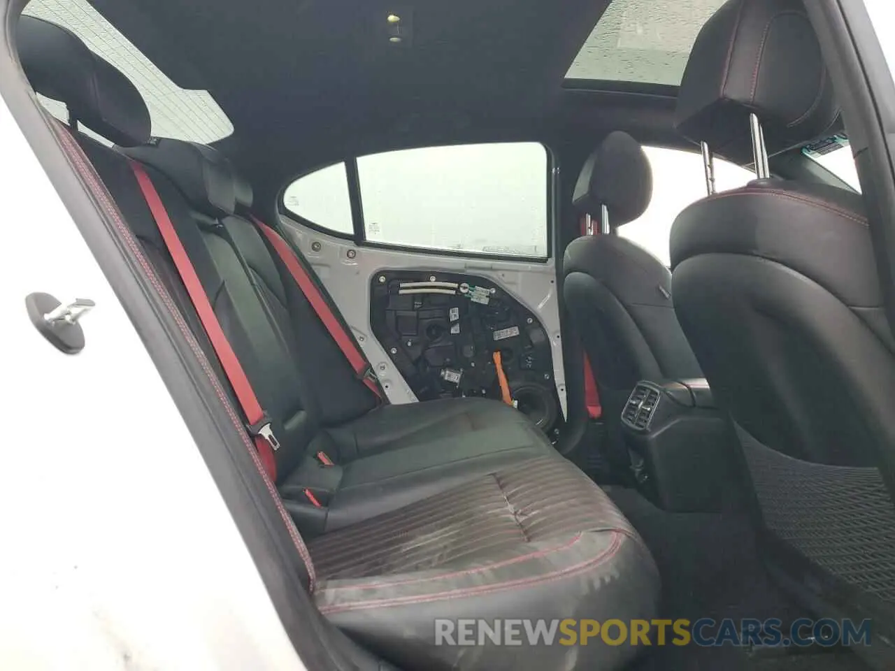 10 fotografías del automóvil dañado KMTG54TE7NU082034 GENESIS G70 BASE 2022